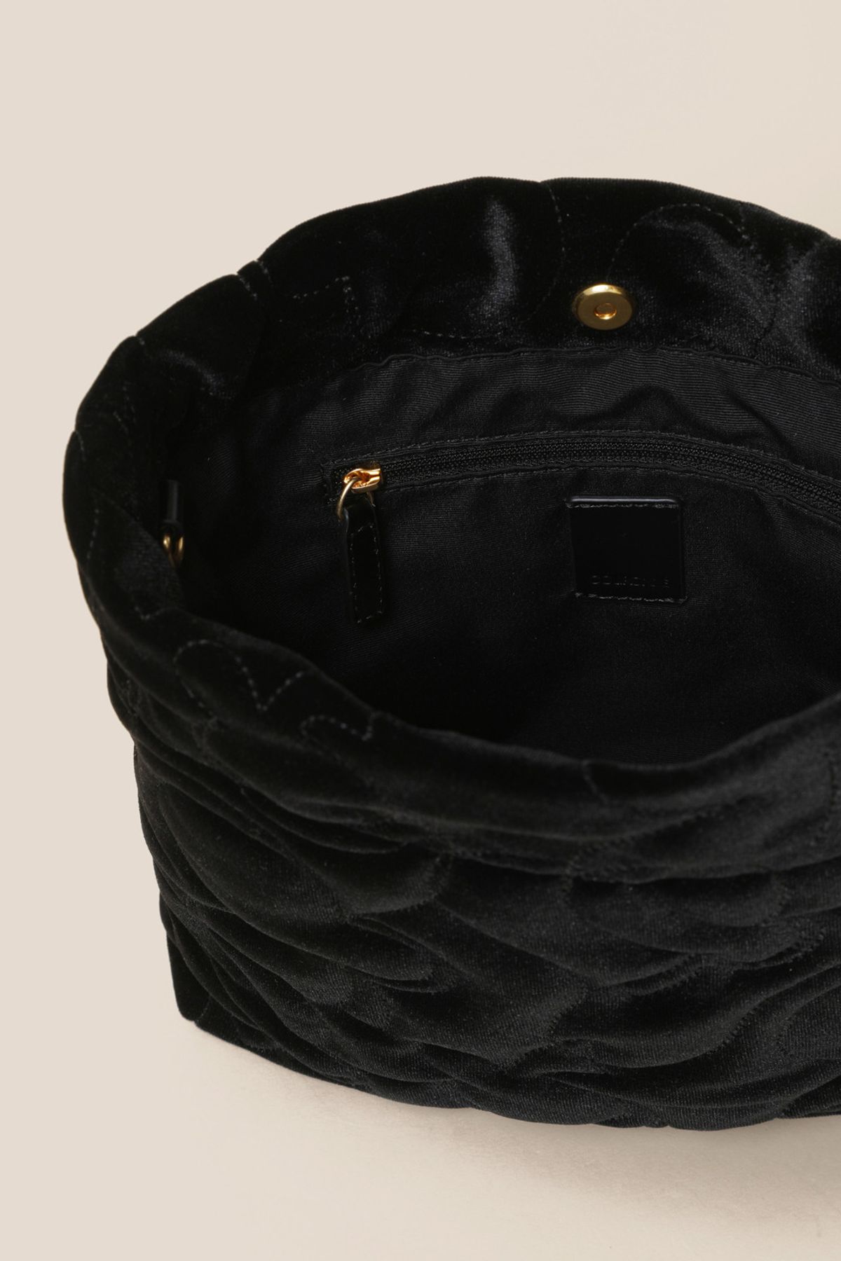 쿠론(COURONNE) Piloti Douce Cross 21 (Black)_RVBRX24642BKX