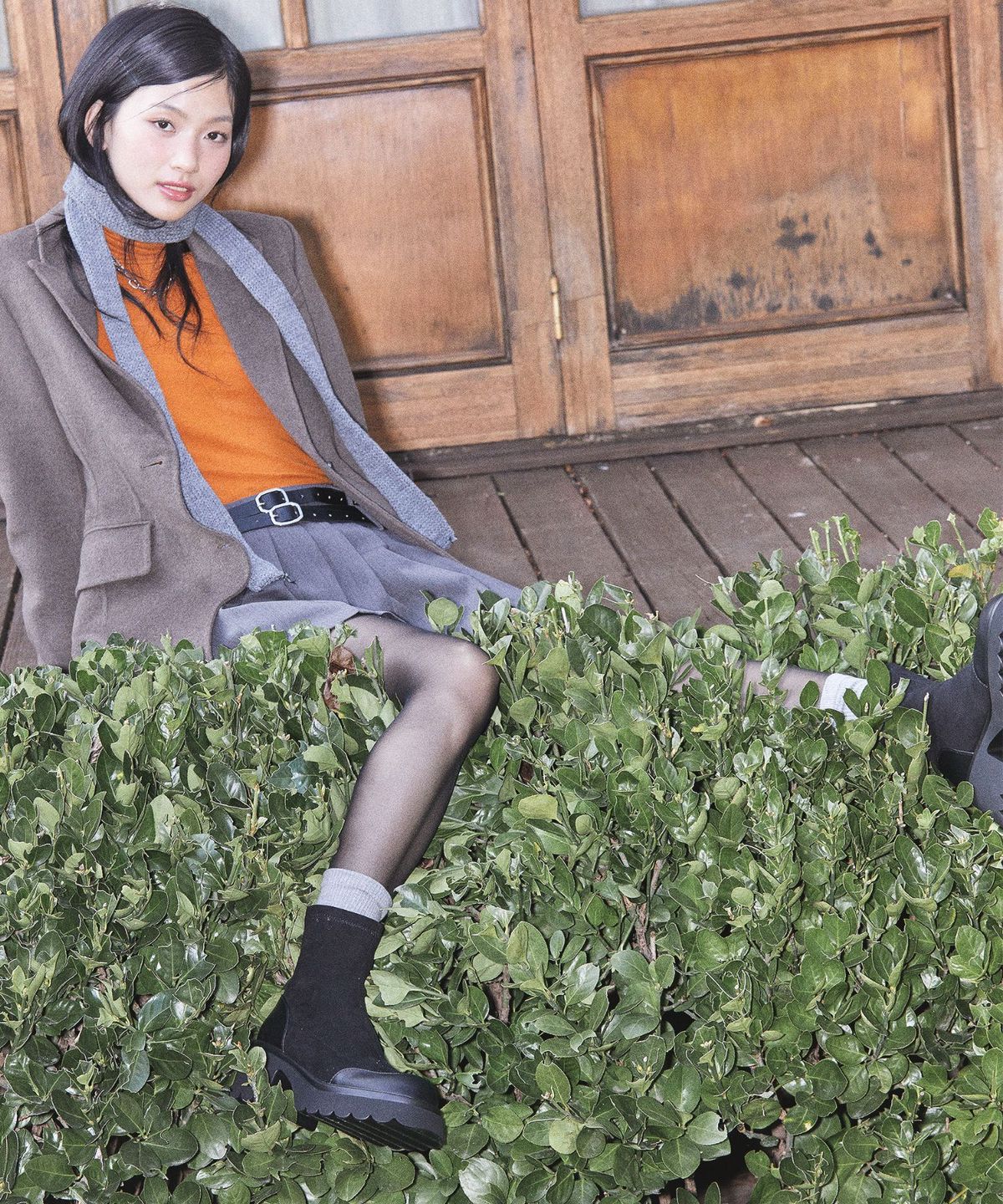 스퍼(SPUR) Coline 스웨이드 레이어드 스판 플랫폼 부츠 6.5cm -UA9062BK
