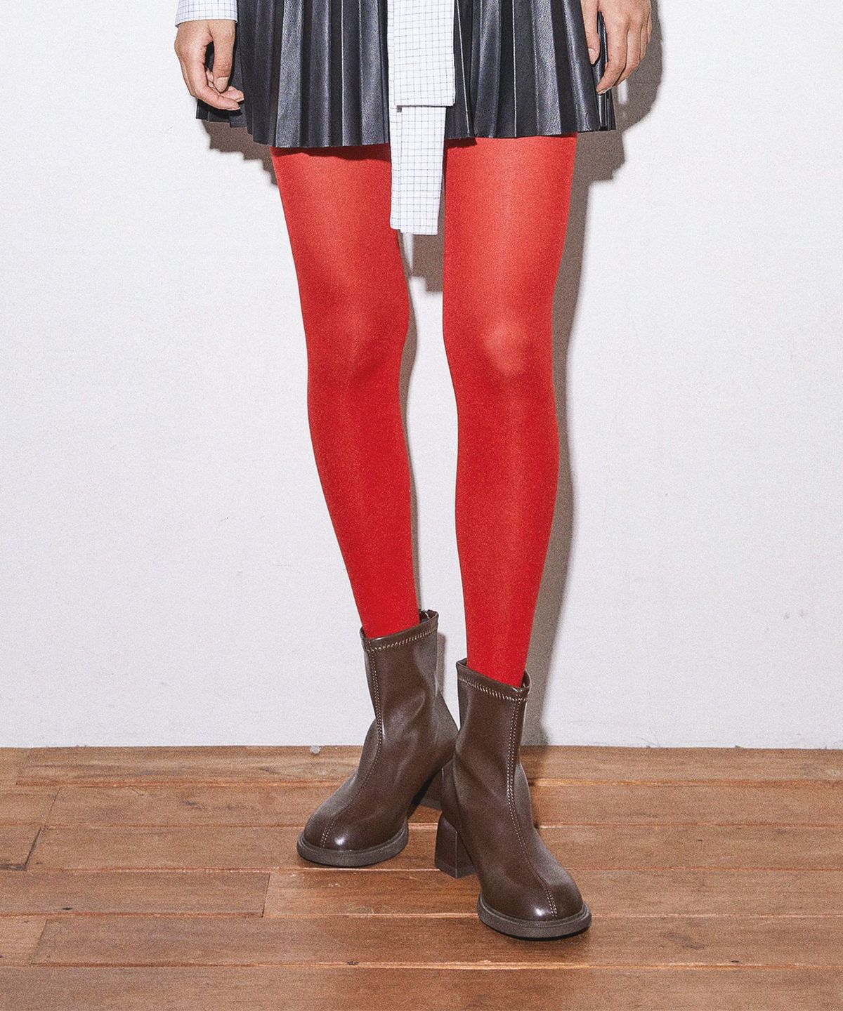 스퍼(SPUR) Line Minimal 미들 부츠 5cm -UA9046 (2color)