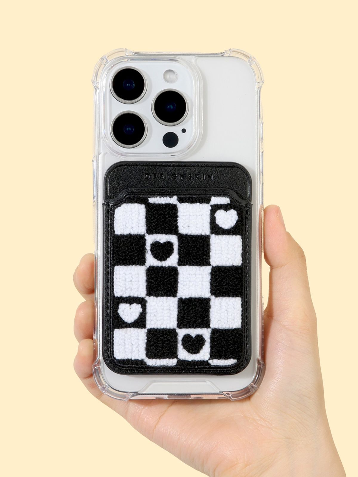 디자인스킨(DESIGNSKIN) 맥세이프 뉴 부클 패턴 카드포켓-체커보드/하트