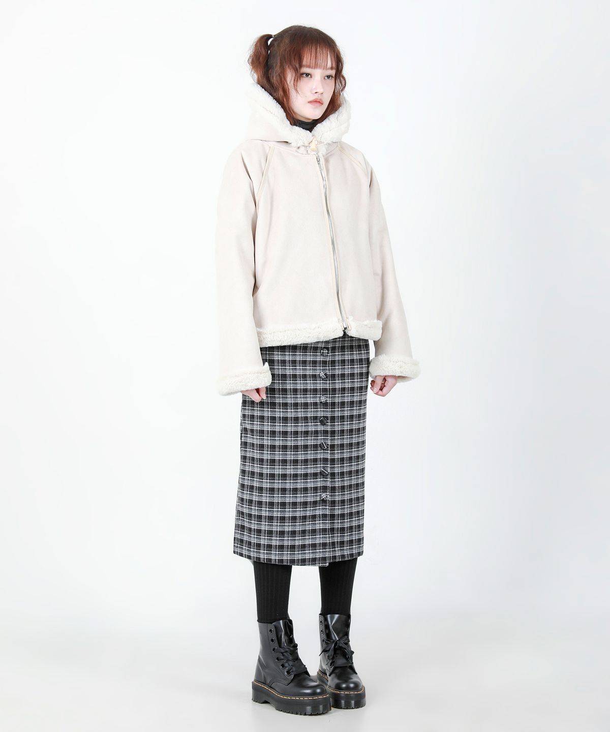 카타르시스(KATHARSIS) 후드 무스탕 아이보리 ONE SIZE