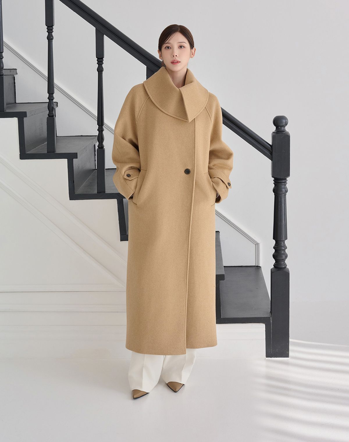 지에마르(GIEMAR) [S사이즈 추가] COLLAR POINT WOOL LONG COAT BEIGE 카라 포인트 울 롱 코트 베이지