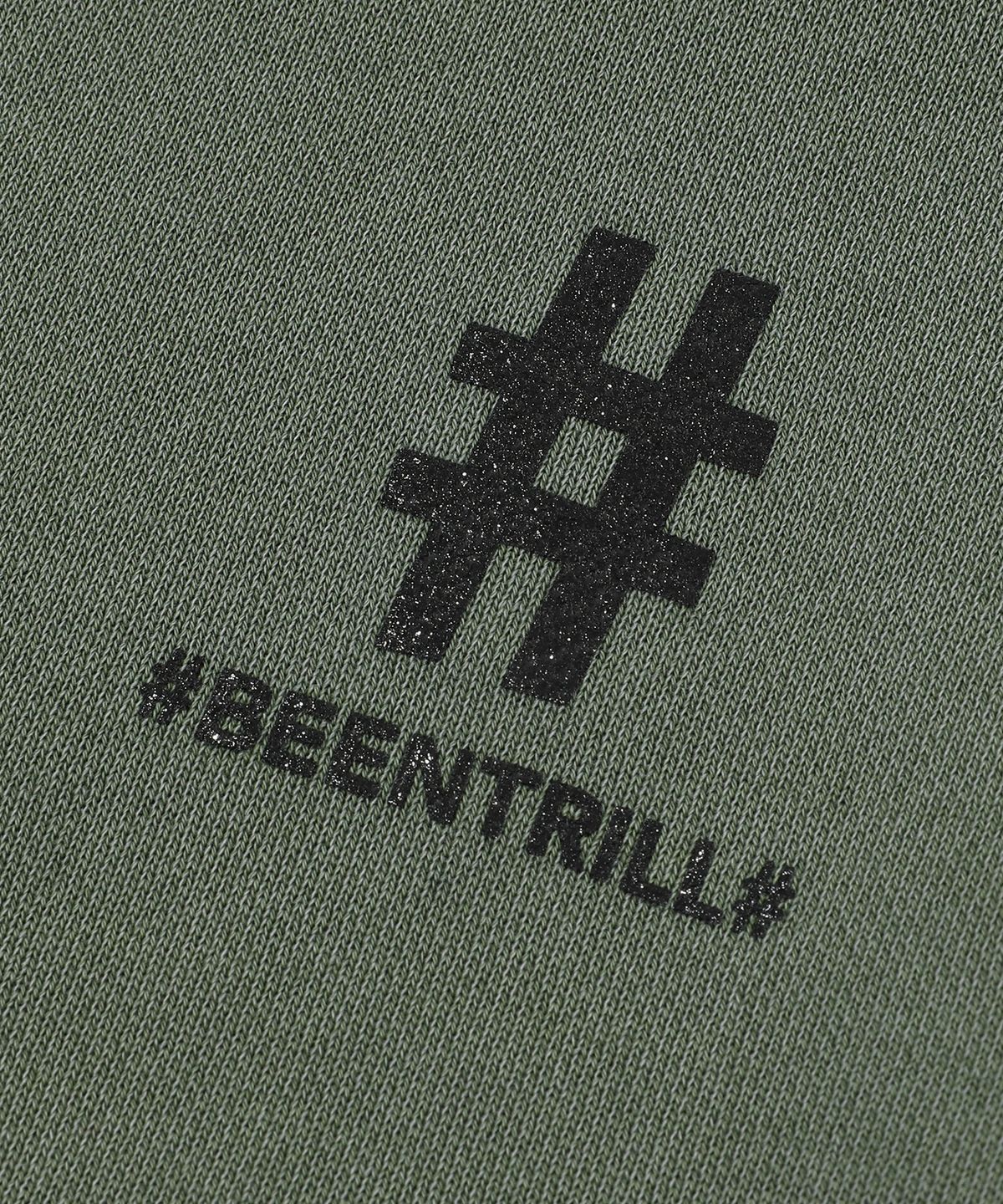 빈트릴(BEENTRILL) 해시태그 피그먼트 맨투맨(카키)