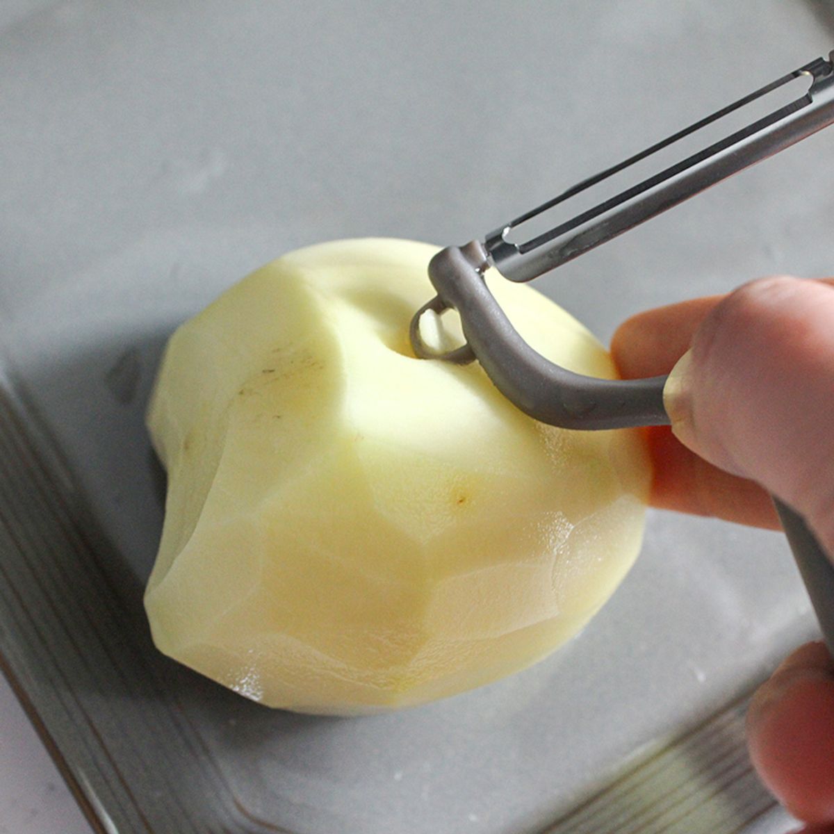 키친구(KITCHENGU) 주방 모던 그레이 감자칼 야채 필러
