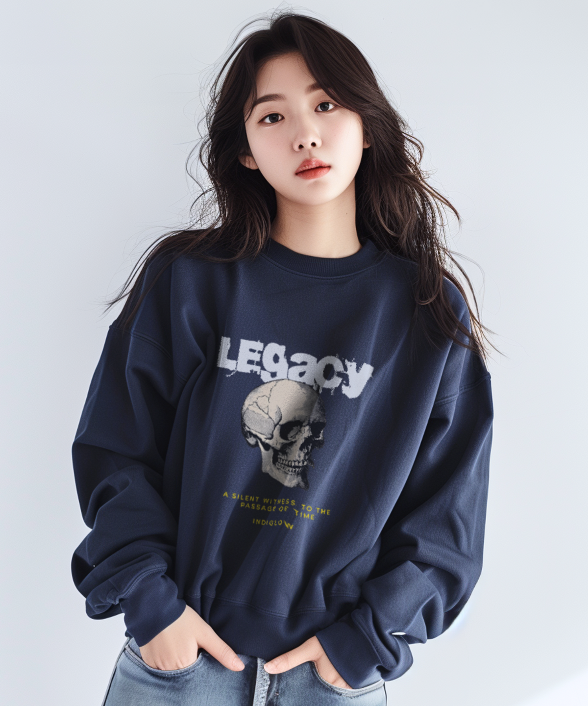 인디글로우(INDIGLOW) 레거시 스컬 빈티지 그래픽 맨투맨