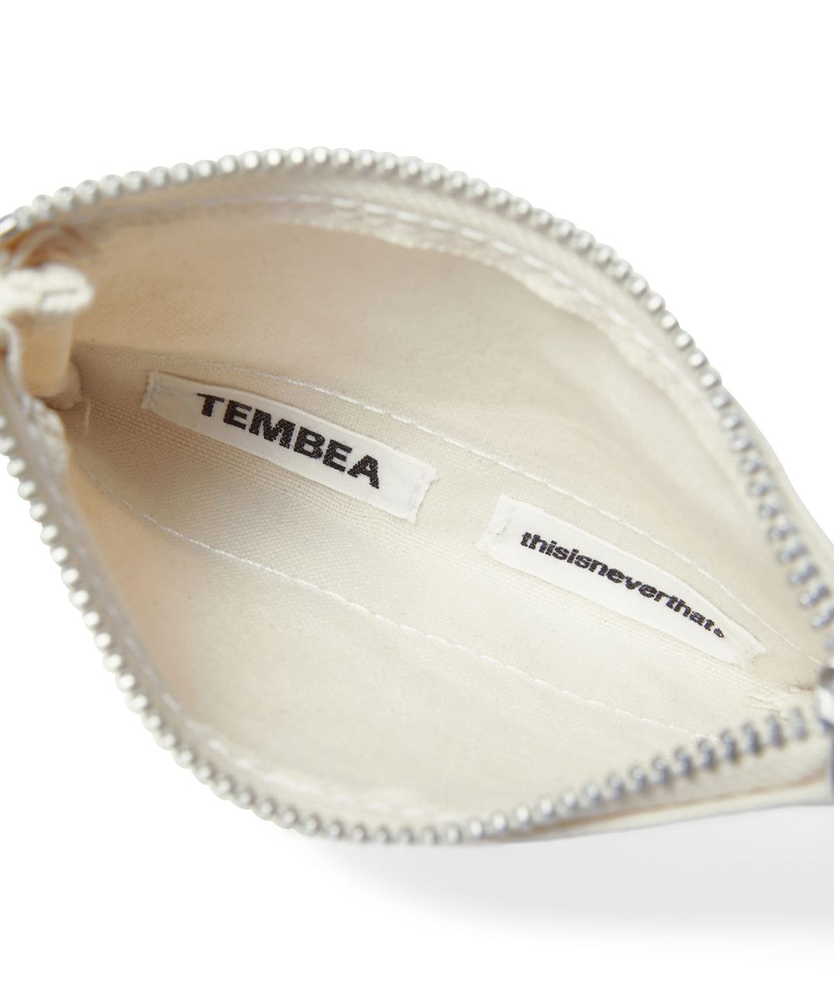 디스이즈네버댓(THISISNEVERTHAT) TNT TEMBEA Pass Case Natural/Camo