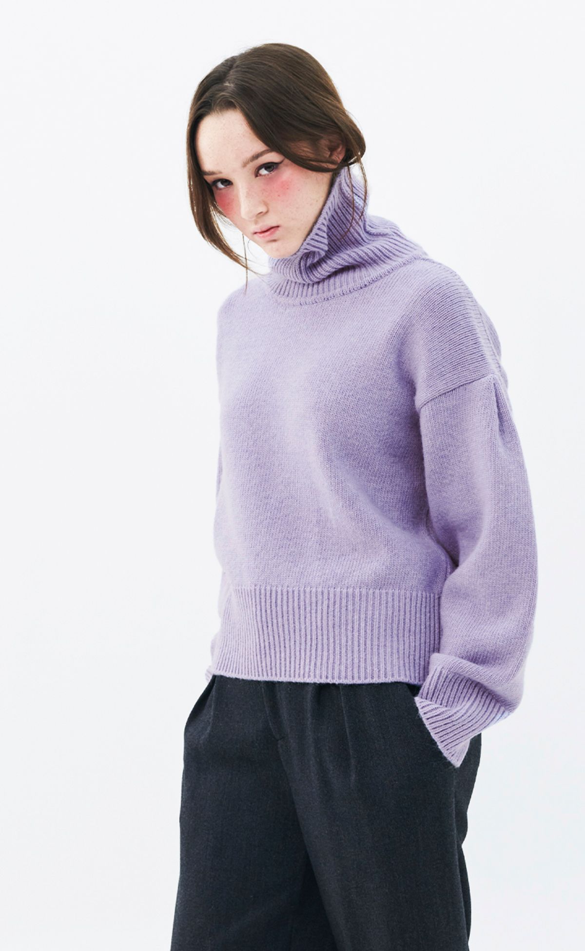 로희어패럴(ROHEE APPAREL) 베이베 알파카 블랜드 터틀넥 /M.퍼플