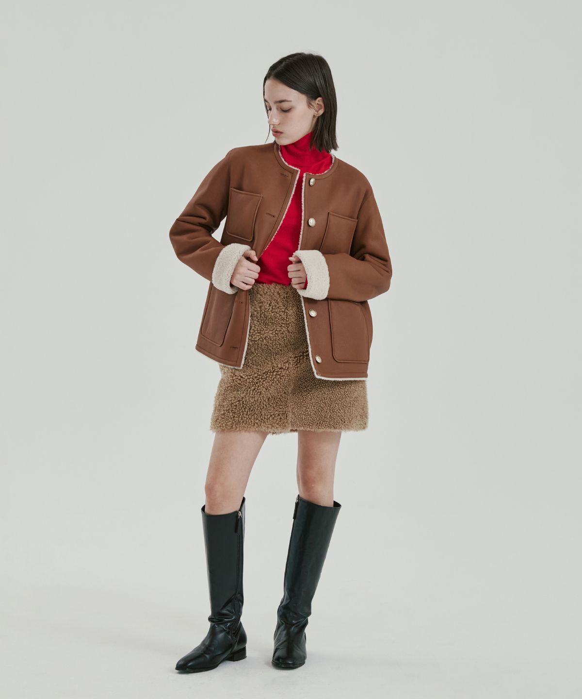 핀블랙(PINBLACK) 라콘 테디 무스탕 스커트 베이지
