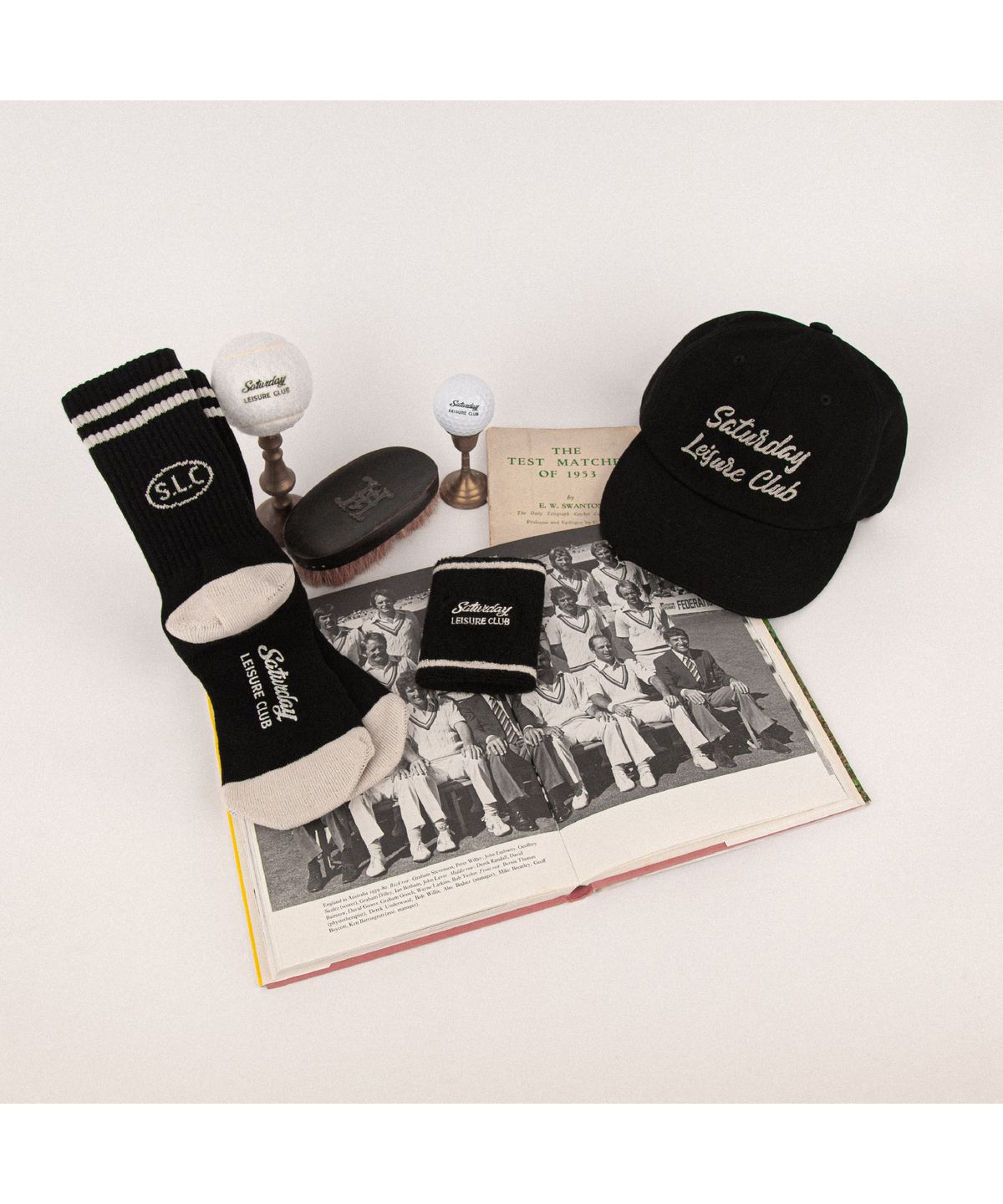 세러데이 레저 클럽(SATURDAY LEISURE CLUB) Leisure Stripe Socks - Black & Ivory