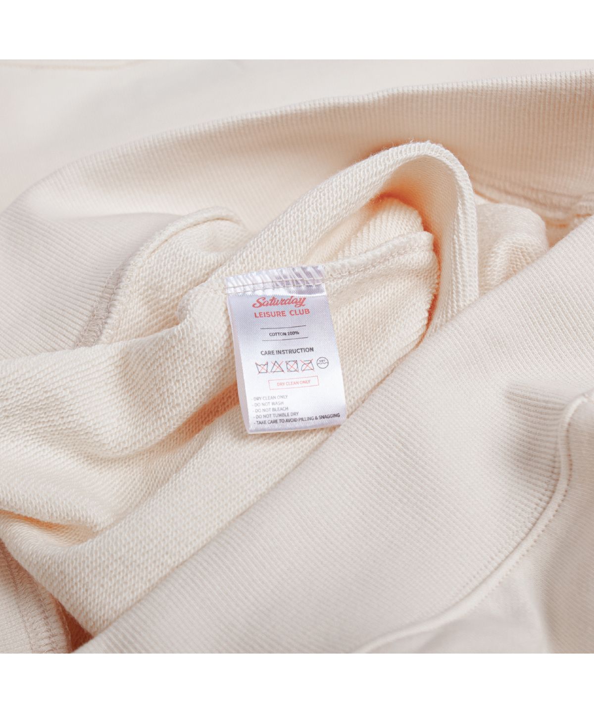 세러데이 레저 클럽(SATURDAY LEISURE CLUB) Pimlico Leisure Club Logo Leisure Sweatshirt(Unisex) - Ivory