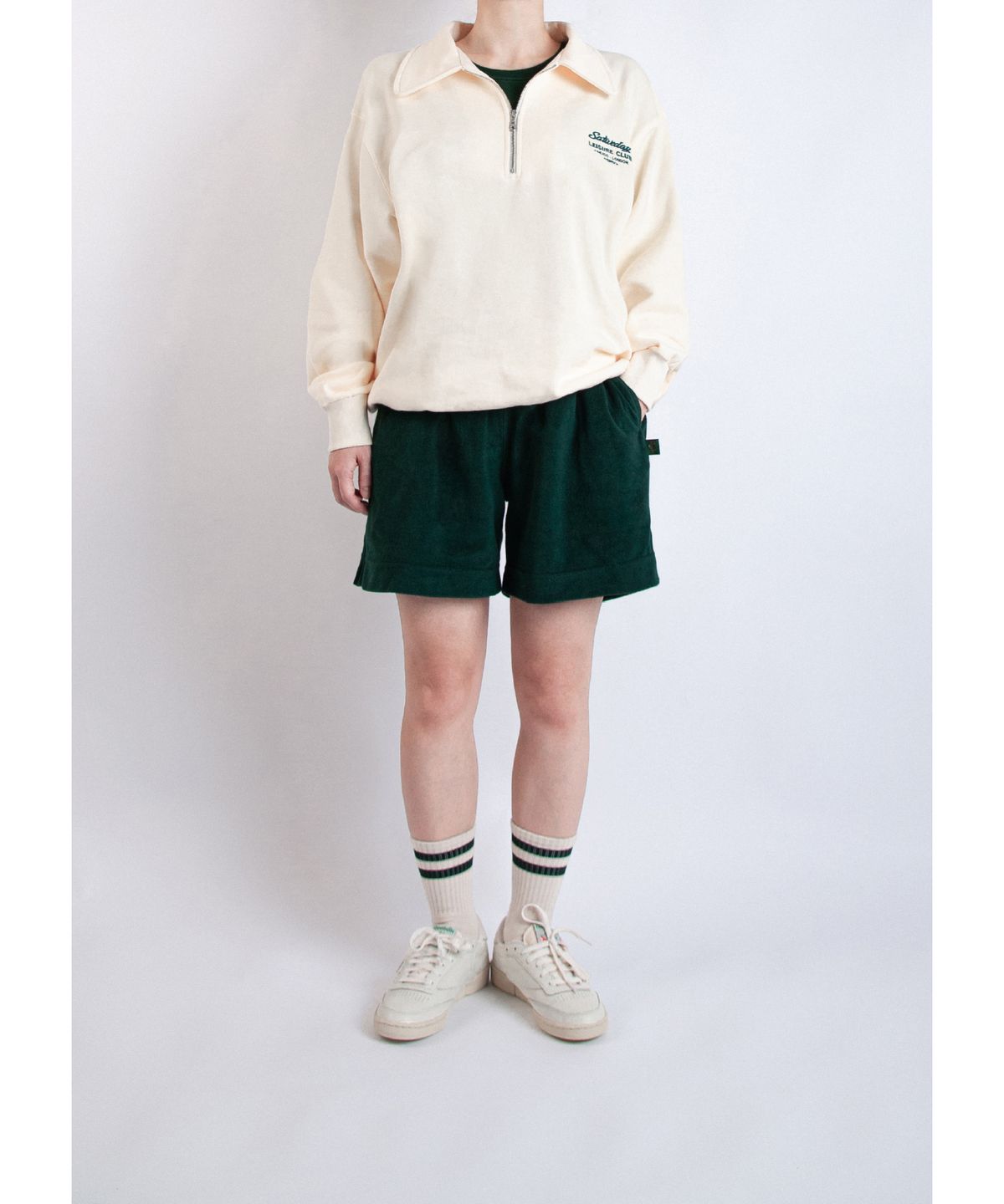 세러데이 레저 클럽(SATURDAY LEISURE CLUB) Saturday Leisure Club Logo Leisure Half Zip-Up Sweatshirt(Unisex) - Ivory