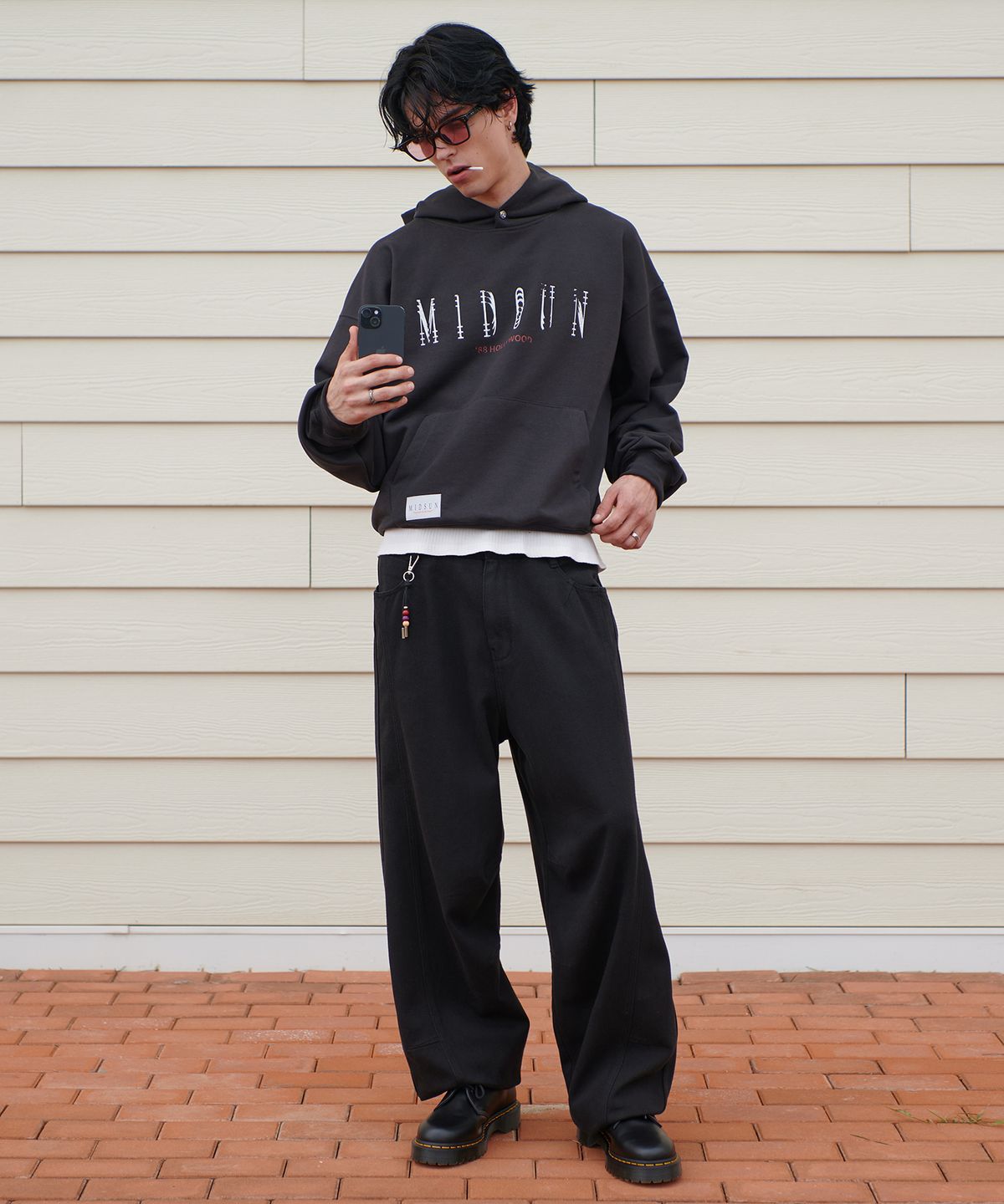미드선(MIDSUN) Crack Logo Hoodie-Charcoal