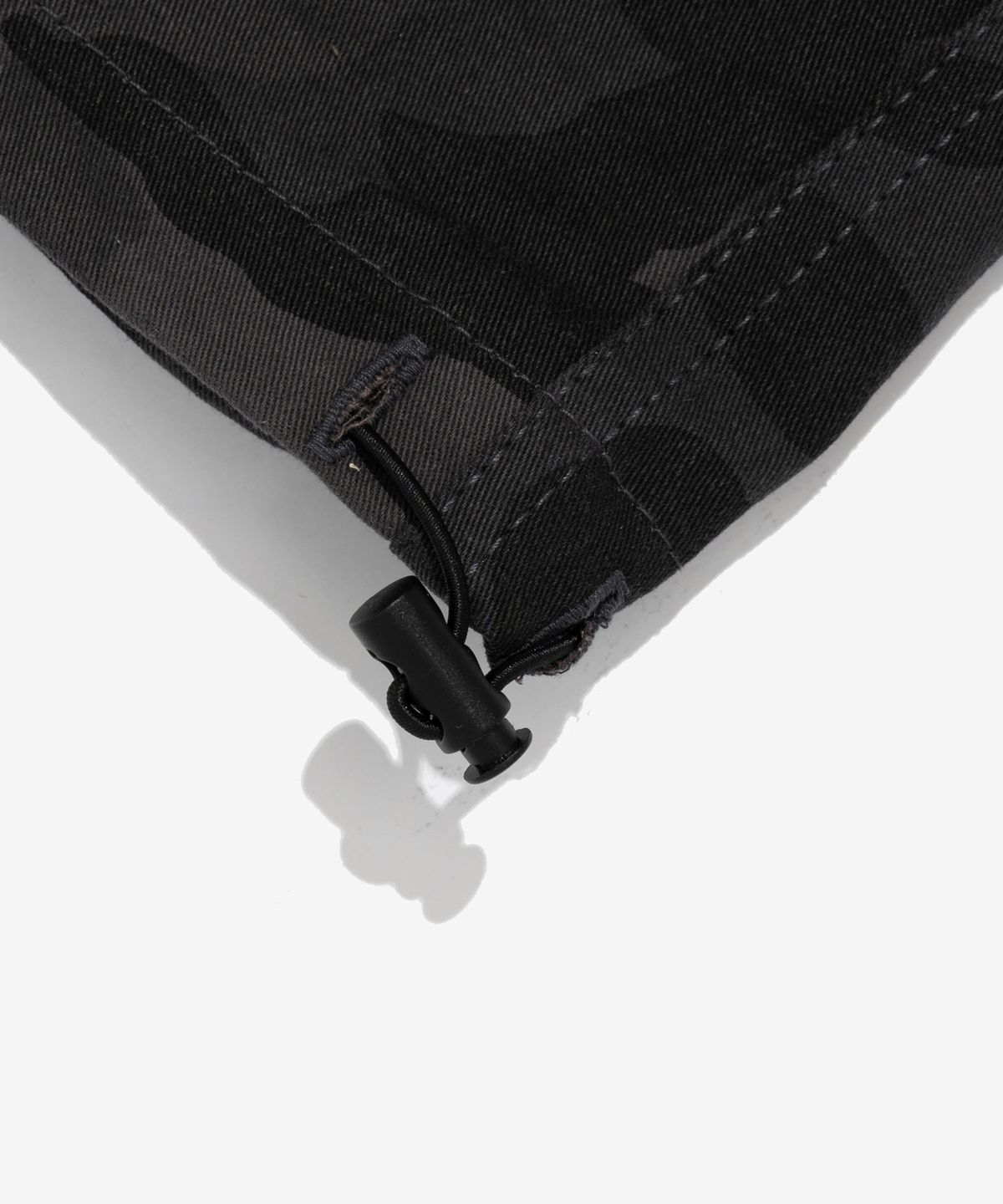아더피츠(OTHERFITS) 카모패턴 와이드 카고 벌룬 팬츠 (블랙)
