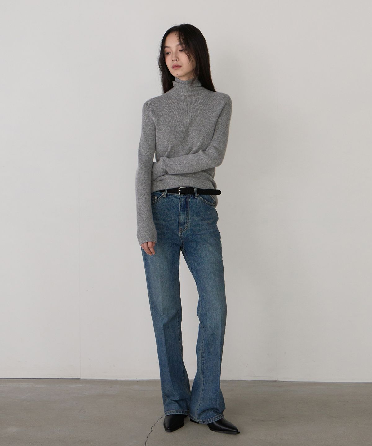 더마고(THEMARGOT) CASH HOLGAMENT TURTLENECK KNIT (GRAY)