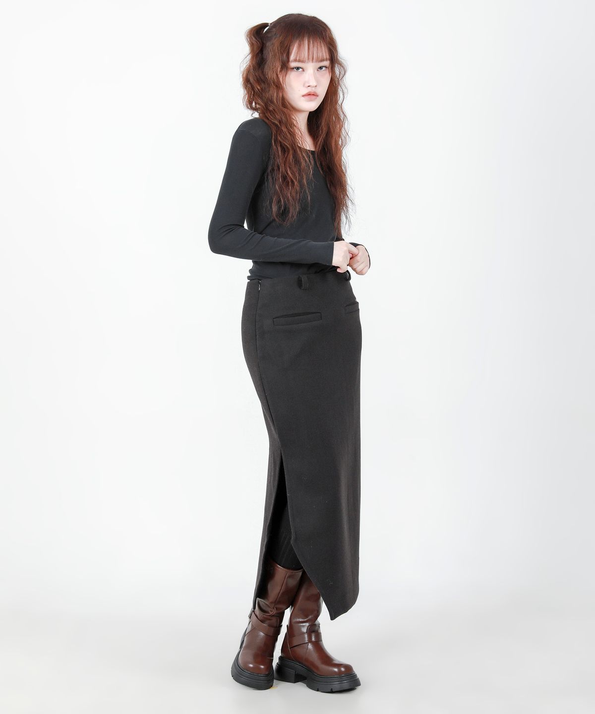 카타르시스(KATHARSIS) 벨트 컷팅 롱  스커트 블랙 ONE SIZE