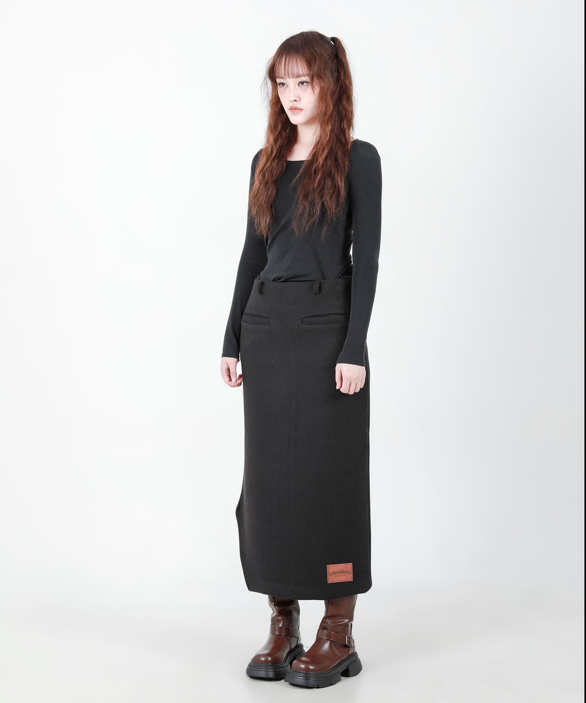 카타르시스(KATHARSIS) 벨트 컷팅 롱  스커트 블랙 ONE SIZE