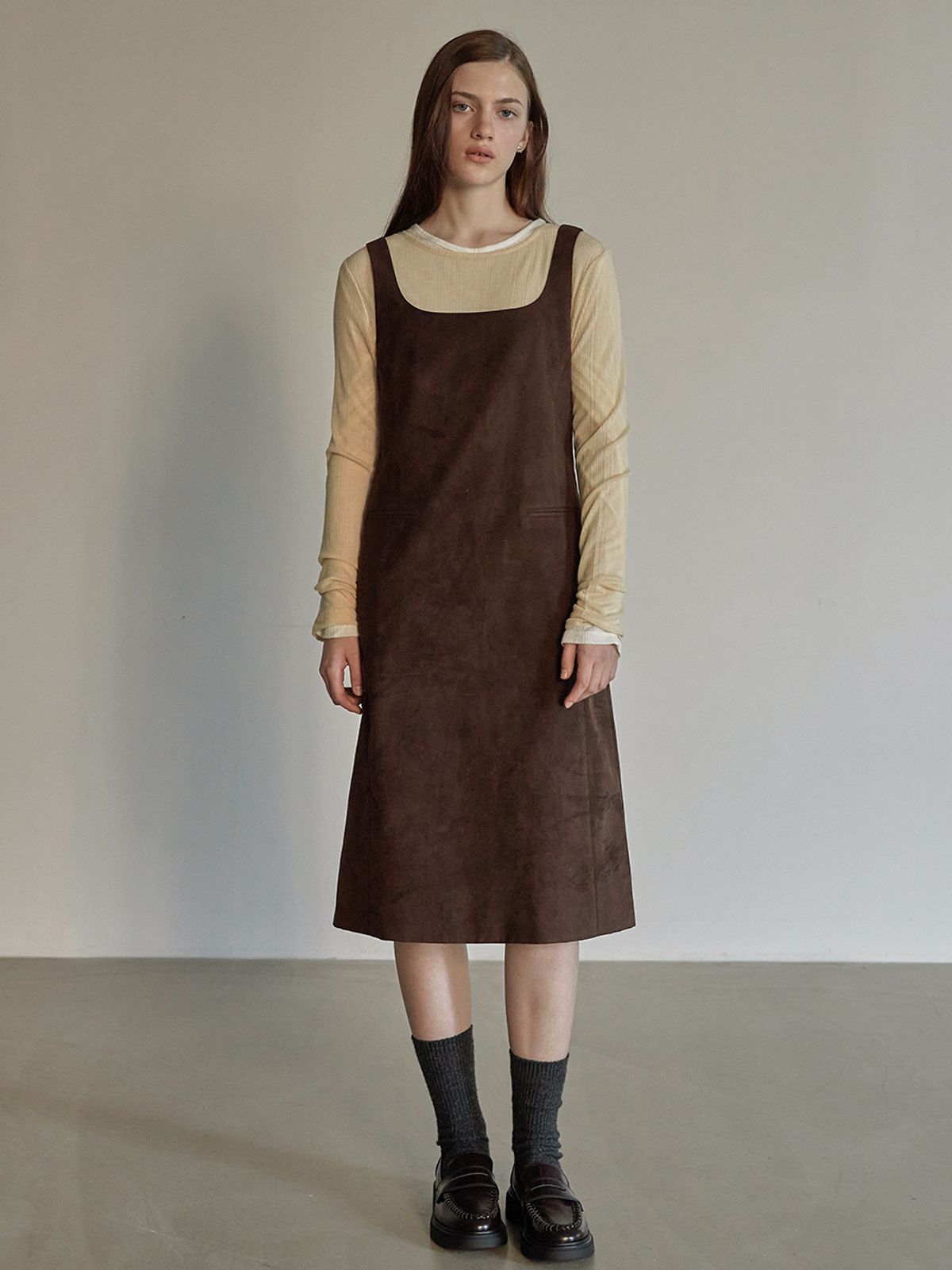비뮤즈맨션(BEMUSE MANSION) Suede sleeveless dress - Coral pink