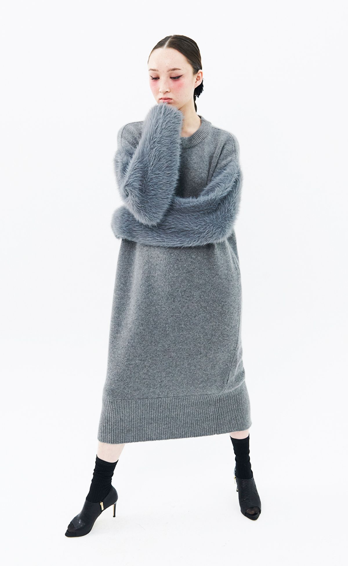 로희어패럴(ROHEE APPAREL) 캐시미어 혼방 니트 원피스 / M.그레이 - 사이즈 & 후기 | 무신사