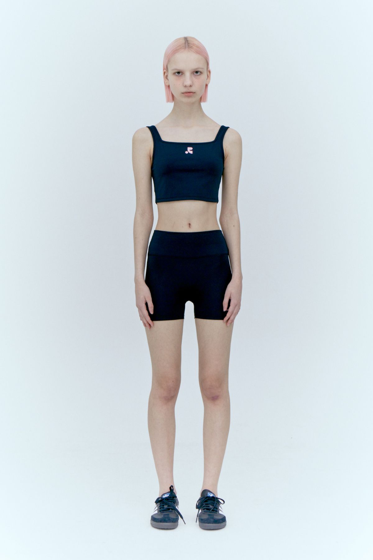 레스트앤레크레이션(REST&RECREATION) LOGO TOP + SHORTS SET - BLACK