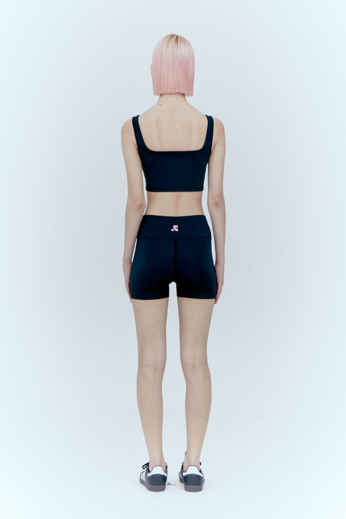 레스트앤레크레이션(REST&RECREATION) LOGO TOP + SHORTS SET - BLACK