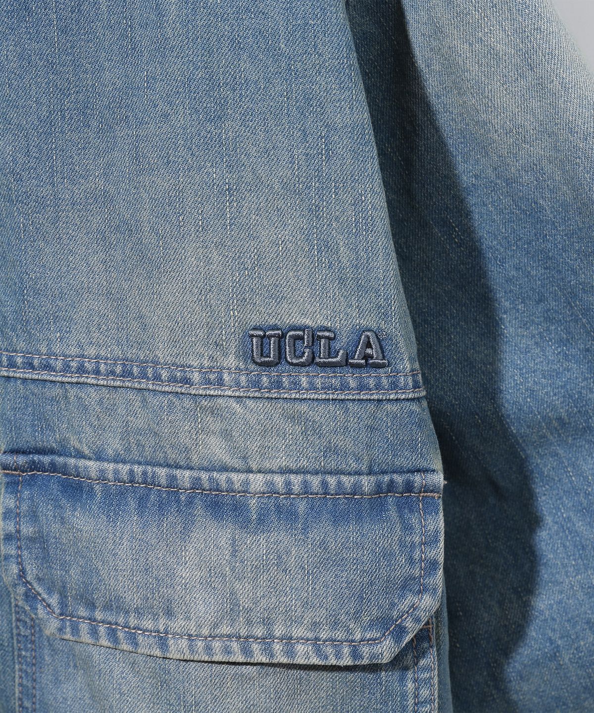 유씨엘에이(UCLA) 남녀공용 양털 칼라 탈부착 데님 패딩 점퍼[INDIGO](UAADJ81)