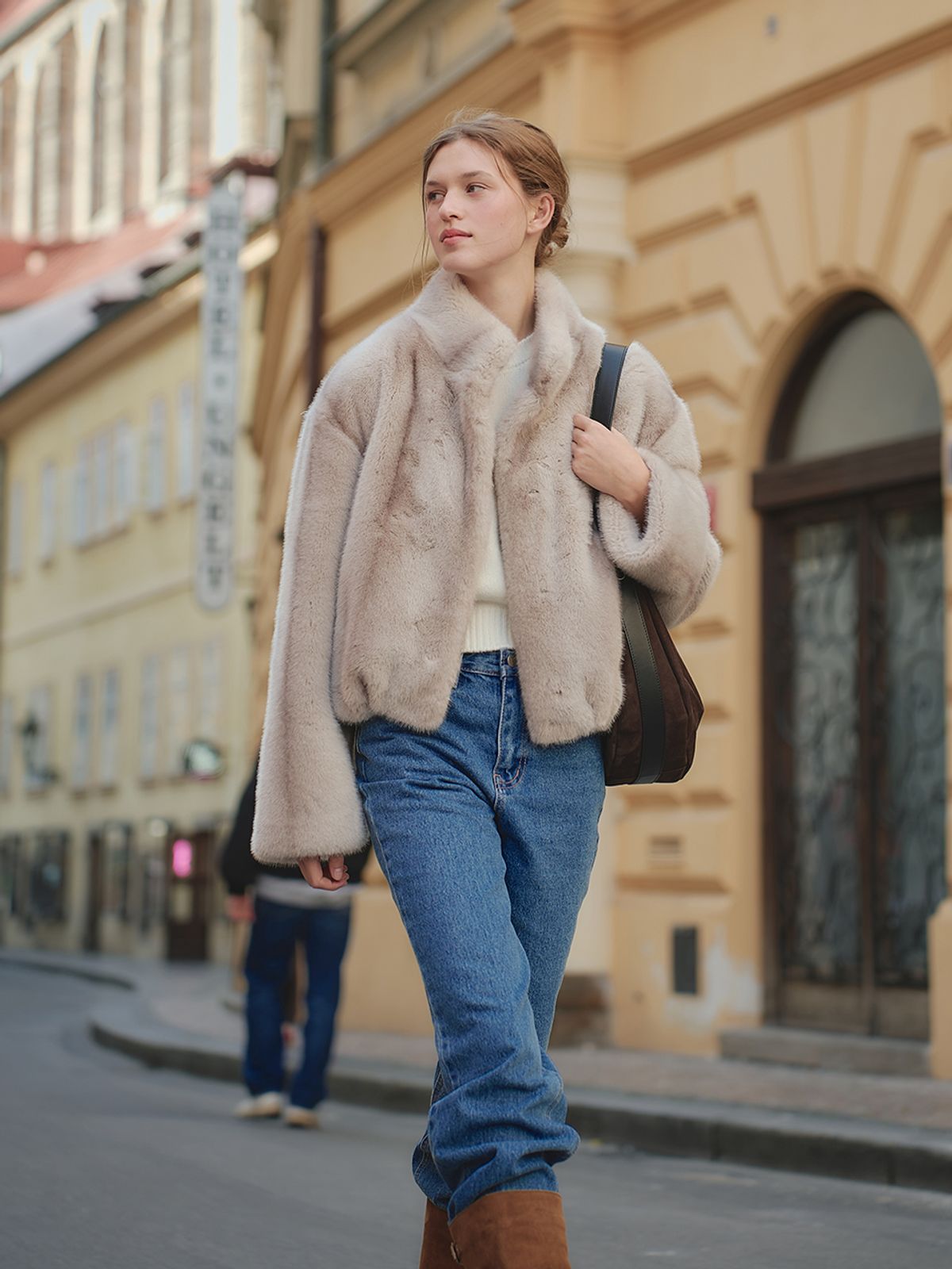 랭앤루(LANGNLU) LOU Faux Fur String Jacket(루)_BEIGE