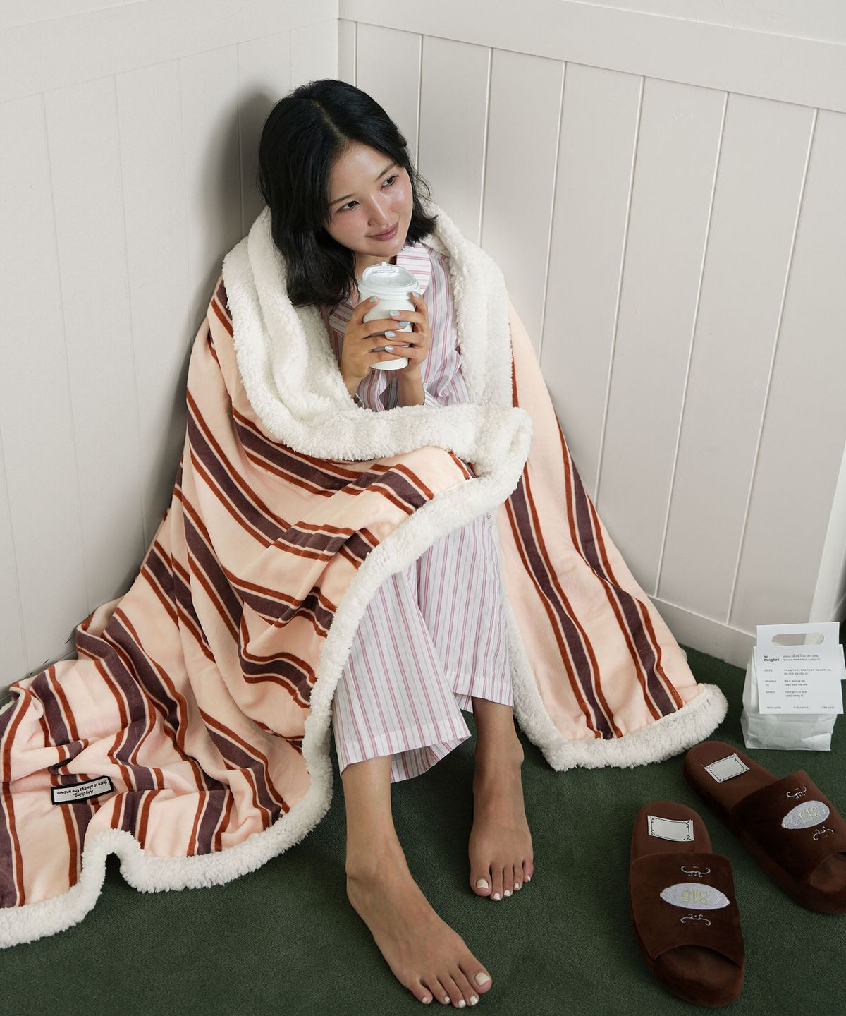 온기브(ONGIVE) 런던포그 스트라이프 담요 2colors (M/L)