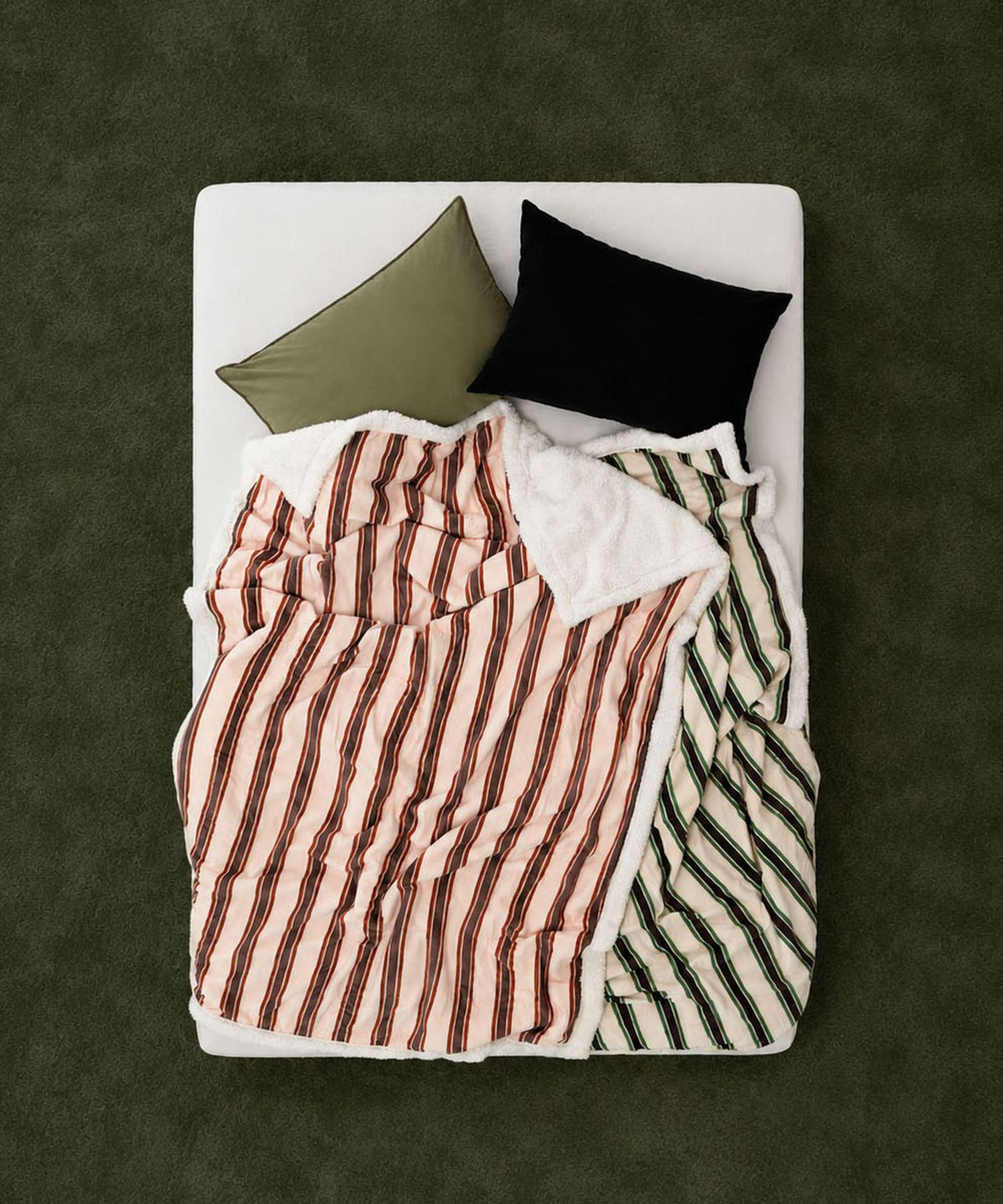 온기브(ONGIVE) 런던포그 스트라이프 담요 2colors (M/L)