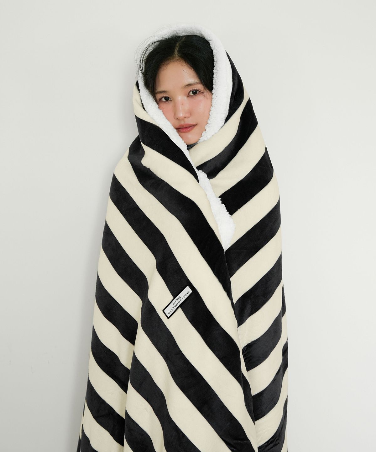온기브(ONGIVE) 버터 스트라이프 담요 2colors (M/L)