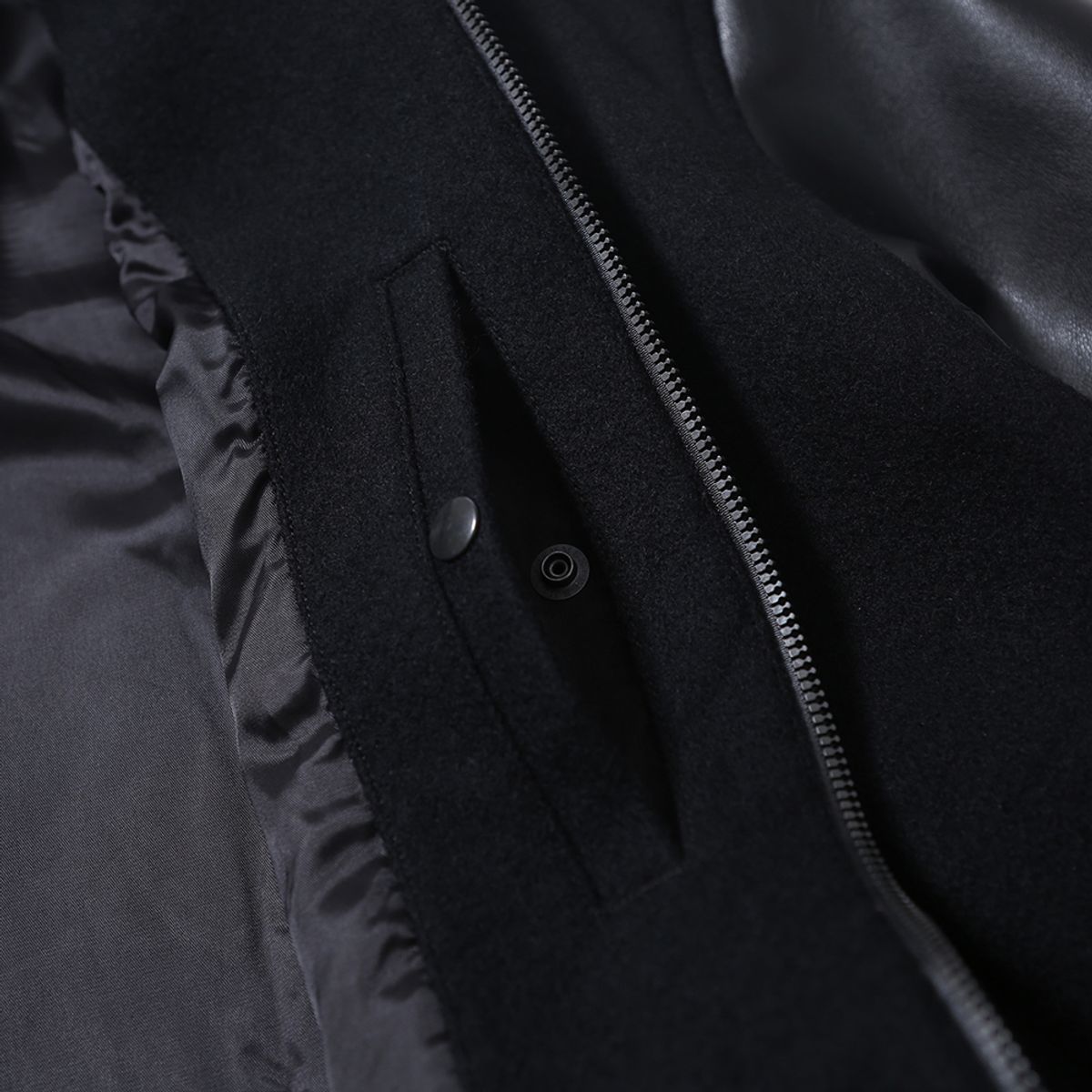 모이프(MOIF) [AW23]STAND COLLAR VARSITY JACKET / BLACK