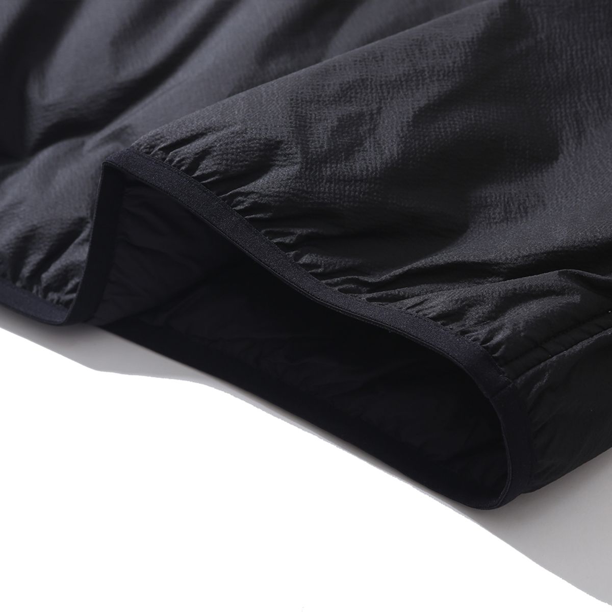 모이프(MOIF) [AW23]OVER TRACK INSULATED HALF-ZIP / BLACK