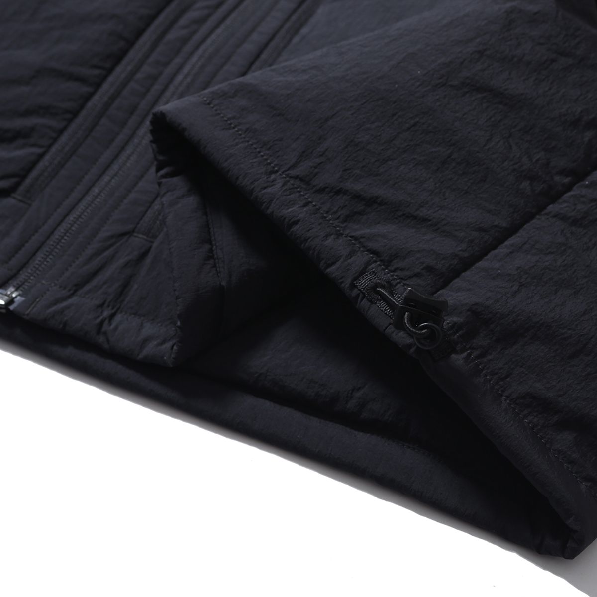 모이프(MOIF) [AW23]HOODED CROP VEST / BLACK