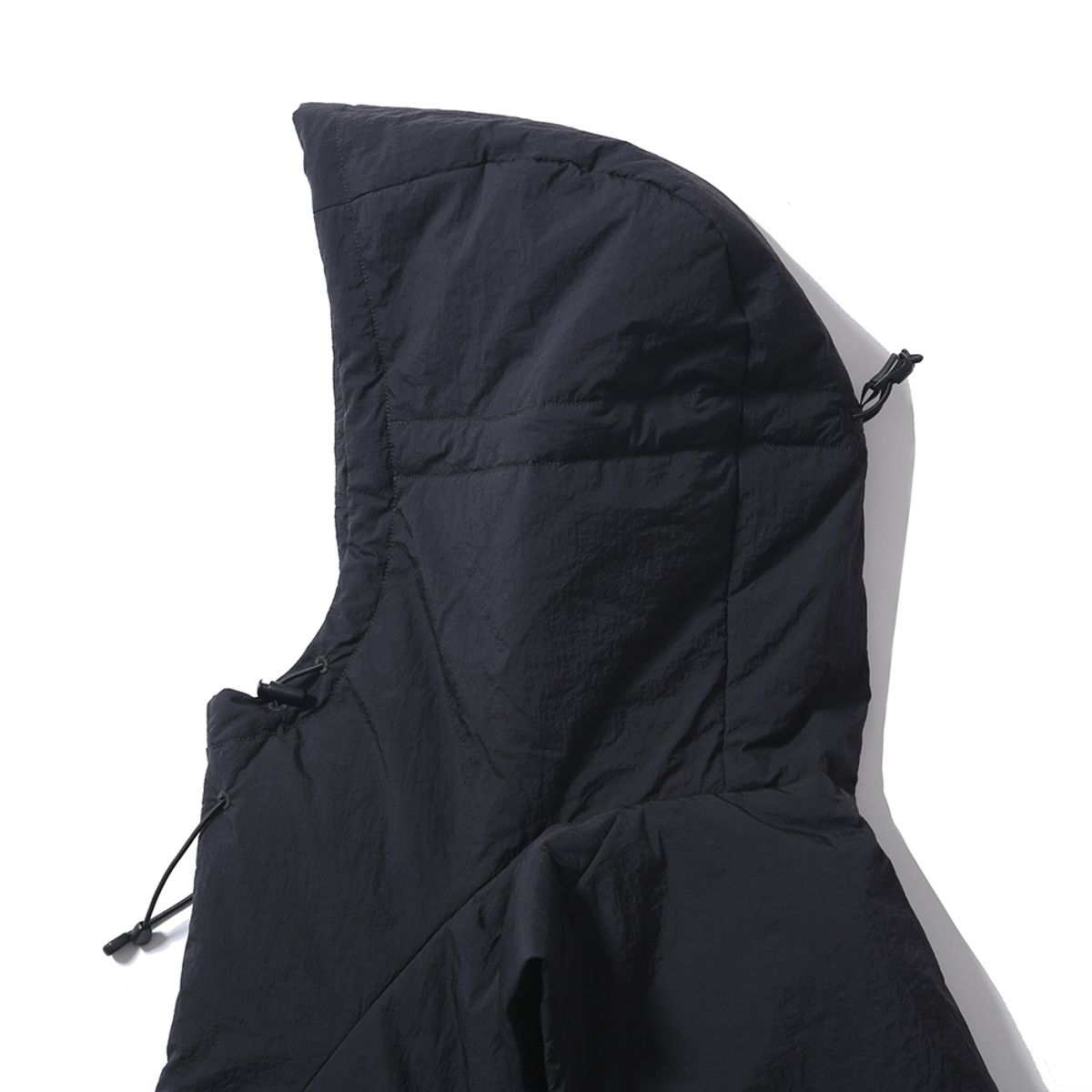 모이프(MOIF) [AW23]HOODED CROP VEST / BLACK