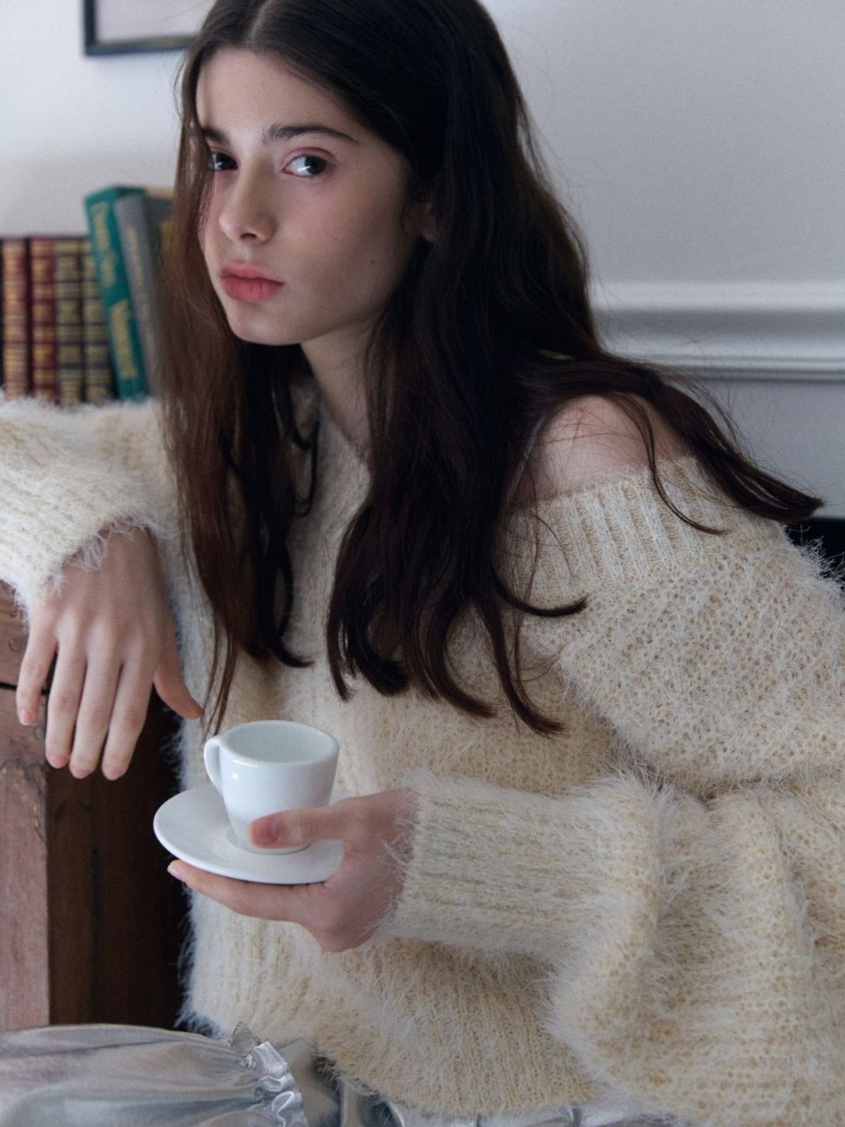 패브릭서울(FABRICSEOUL) v neck feather knit_butter