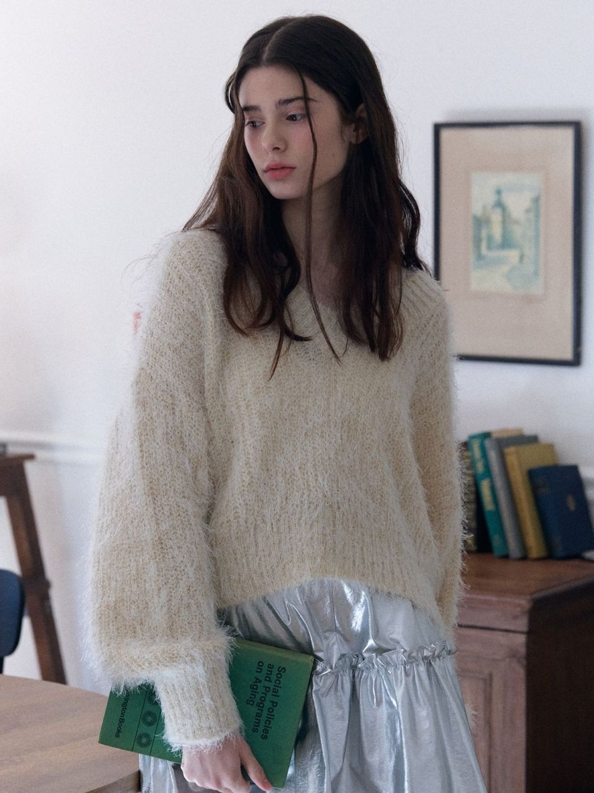 패브릭서울(FABRICSEOUL) v neck feather knit_butter