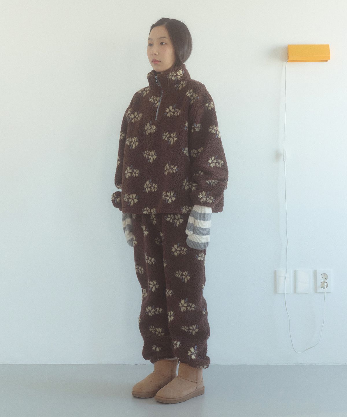 펀프롬펀(FUNFROMFUN) FLEECE BANDING JOGGER PANTS, BROWN