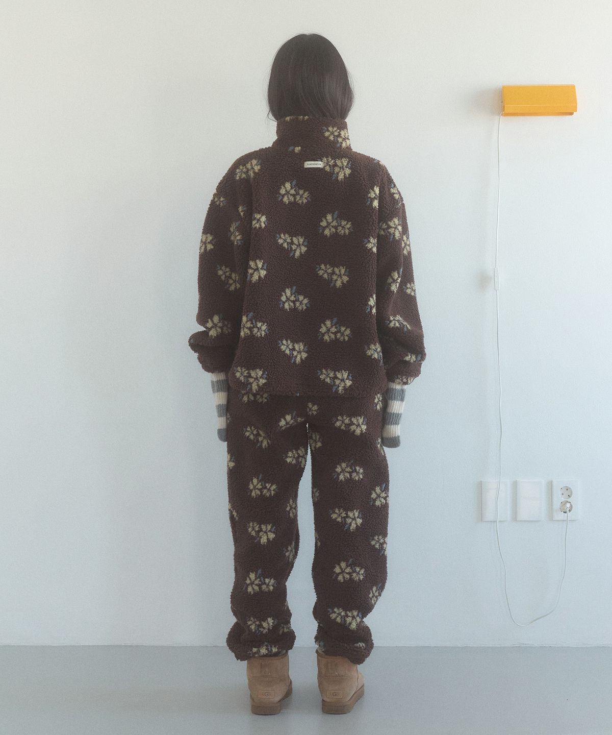 펀프롬펀(FUNFROMFUN) FLEECE BANDING JOGGER PANTS, BROWN