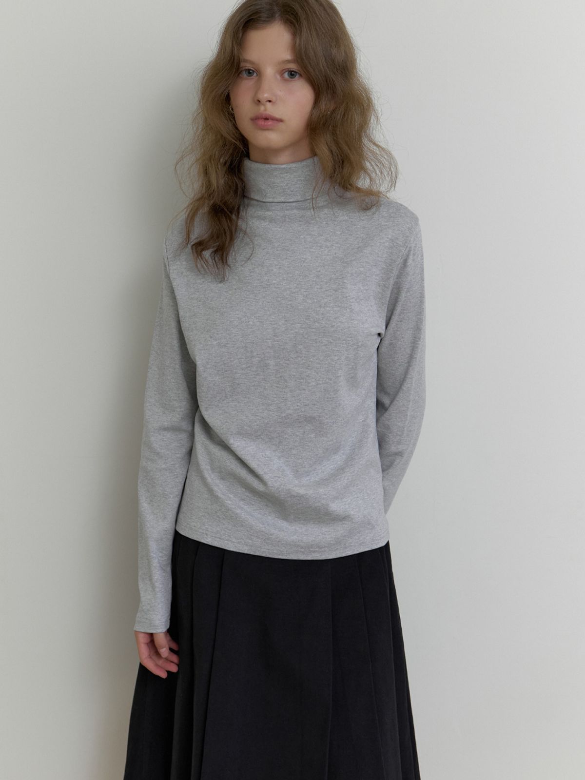더미튼(THEMITTEN) Avo turtleneck t-shirt (gray)