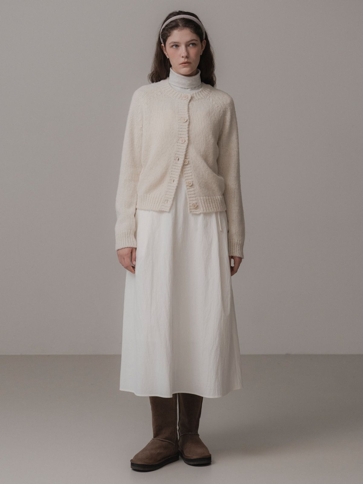 더미튼(THEMITTEN) Suave knit cardigan (cream)