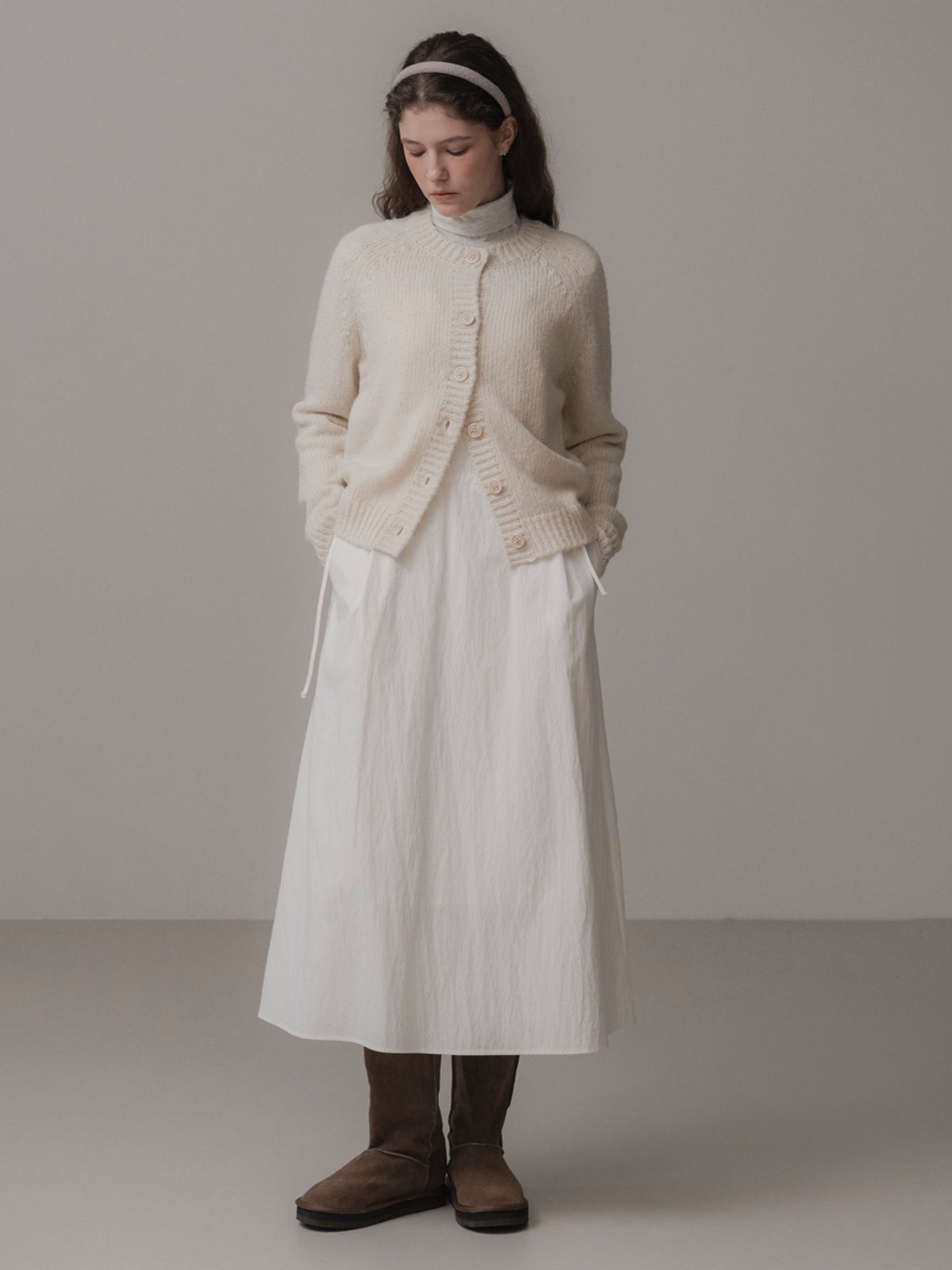 더미튼(THEMITTEN) Suave knit cardigan (cream)
