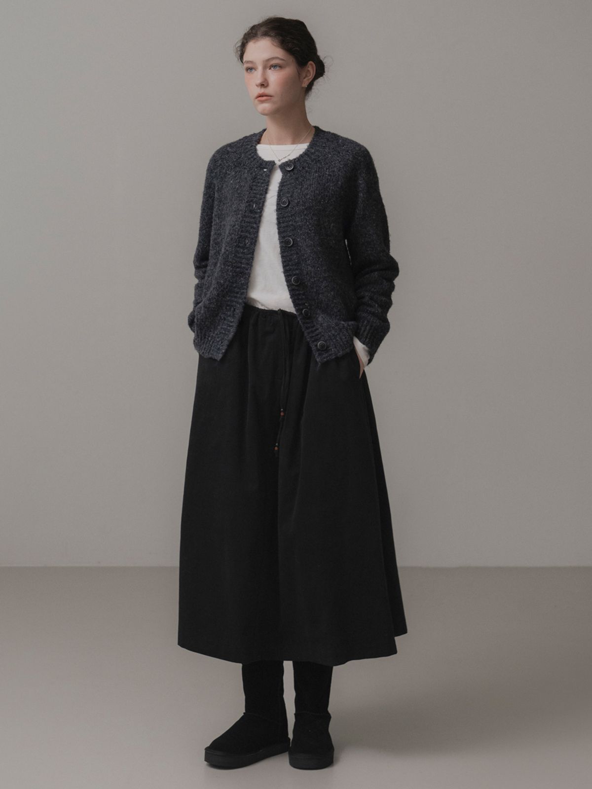더미튼(THEMITTEN) Suave knit cardigan (navy)