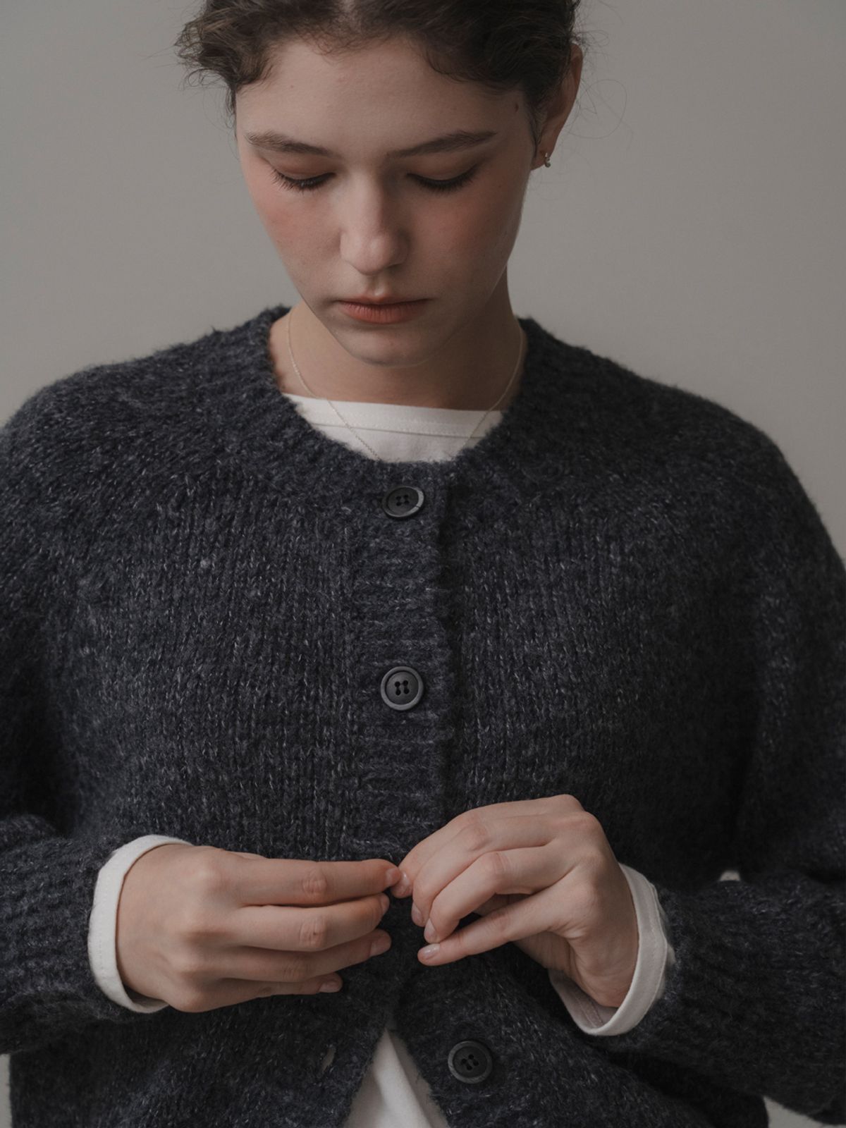 더미튼(THEMITTEN) Suave knit cardigan (navy)