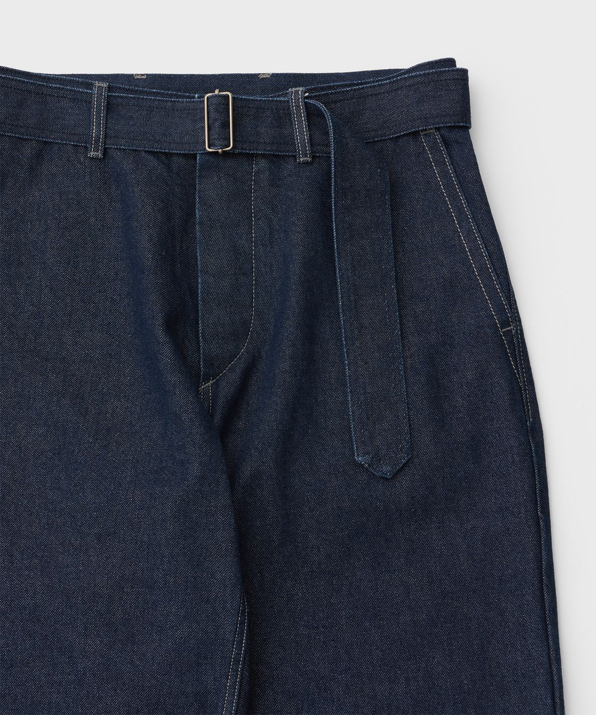 어나더 오피스(ANOTHER OFFICE) Plenty Belted Denim Slacks (One Washed)