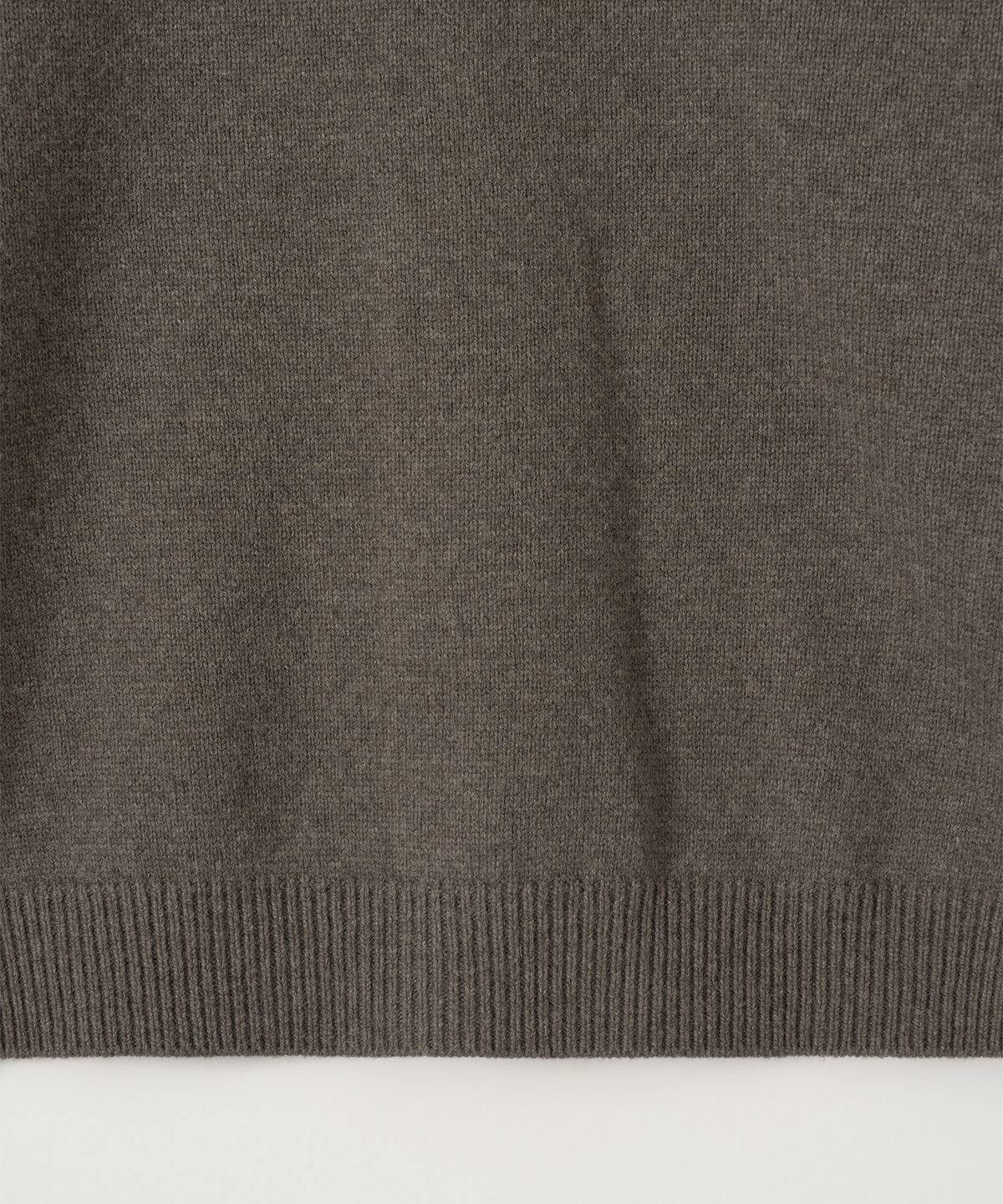 어나더 오피스(ANOTHER OFFICE) Scape Polo Wool Cardigan (Mole)