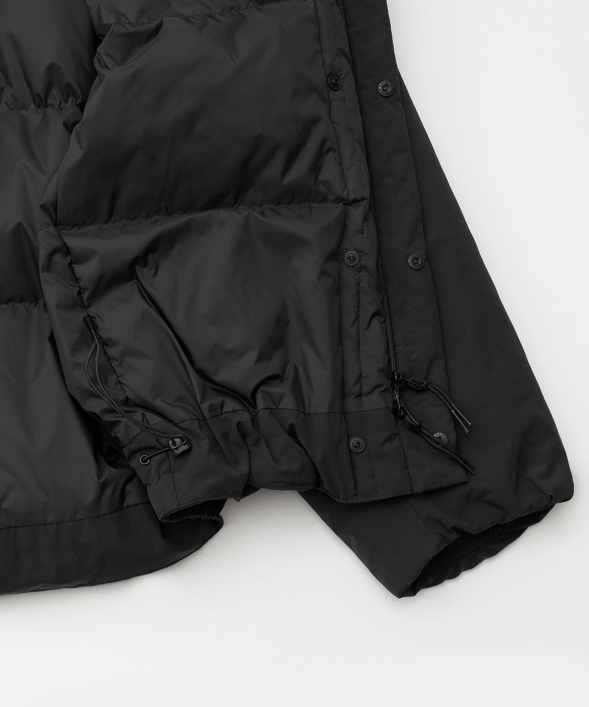 어나더 오피스(ANOTHER OFFICE) Snowman Hooded Down Jacket (Black)