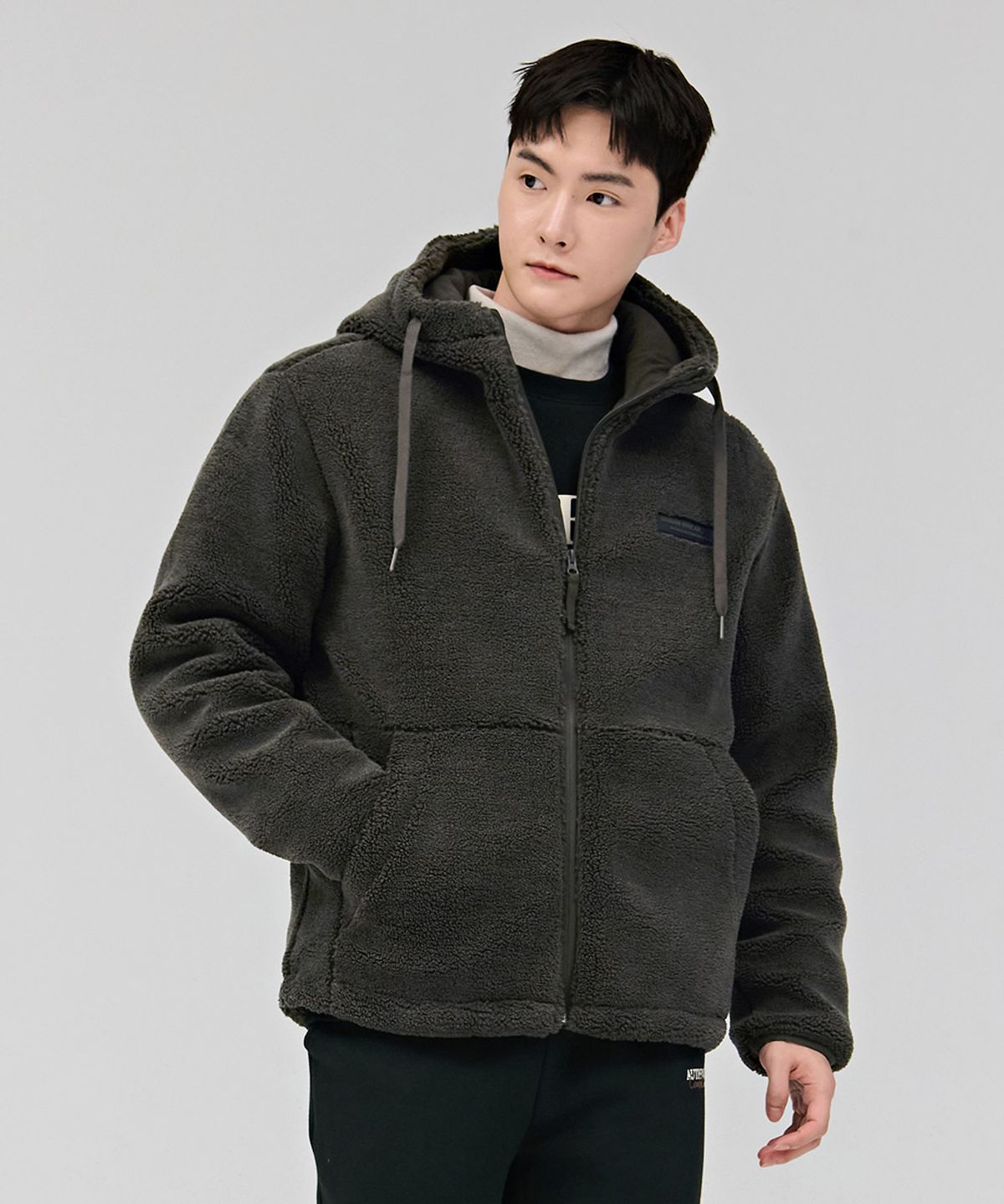 체이스컬트(CHASECULT) 공용 양털 보아 후드 집업-카키