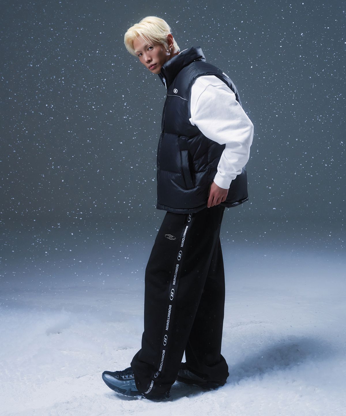 본투윈(BORN TO WIN) SYMBOL B PUFFER DOWN VEST [BLACK]