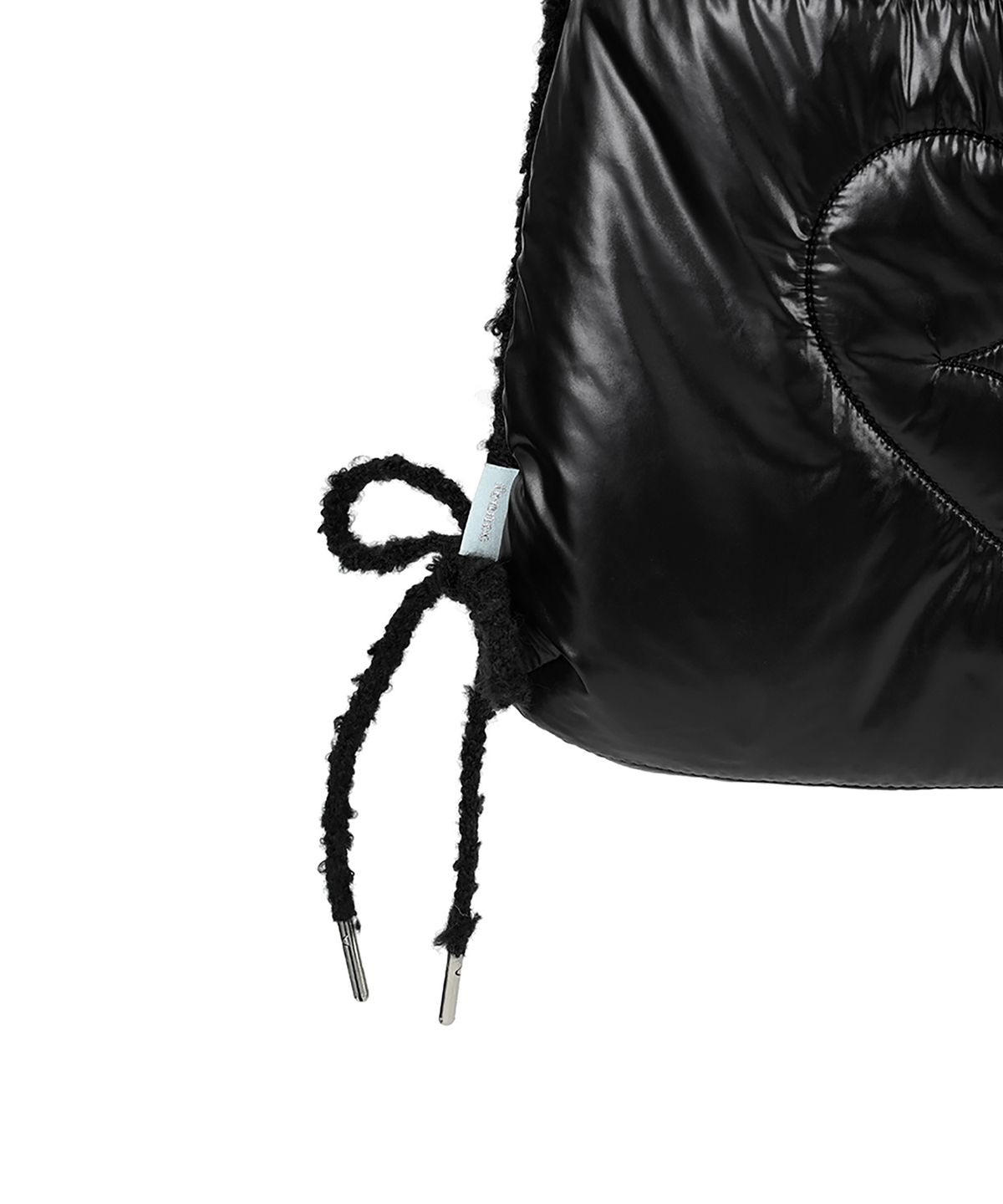 페넥(FENNEC) HEART STRING BAG - BLACK