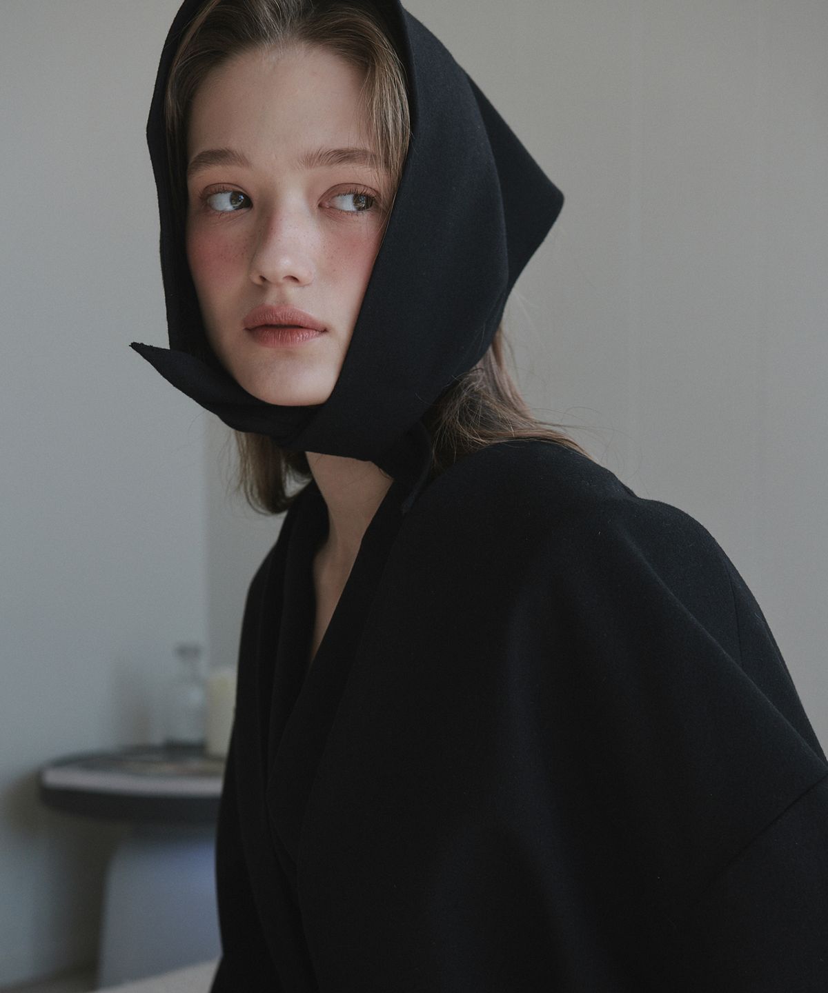 마우솔레움(MAU SOLEUM) Helena Wool Head Scarf Coat Set - Black