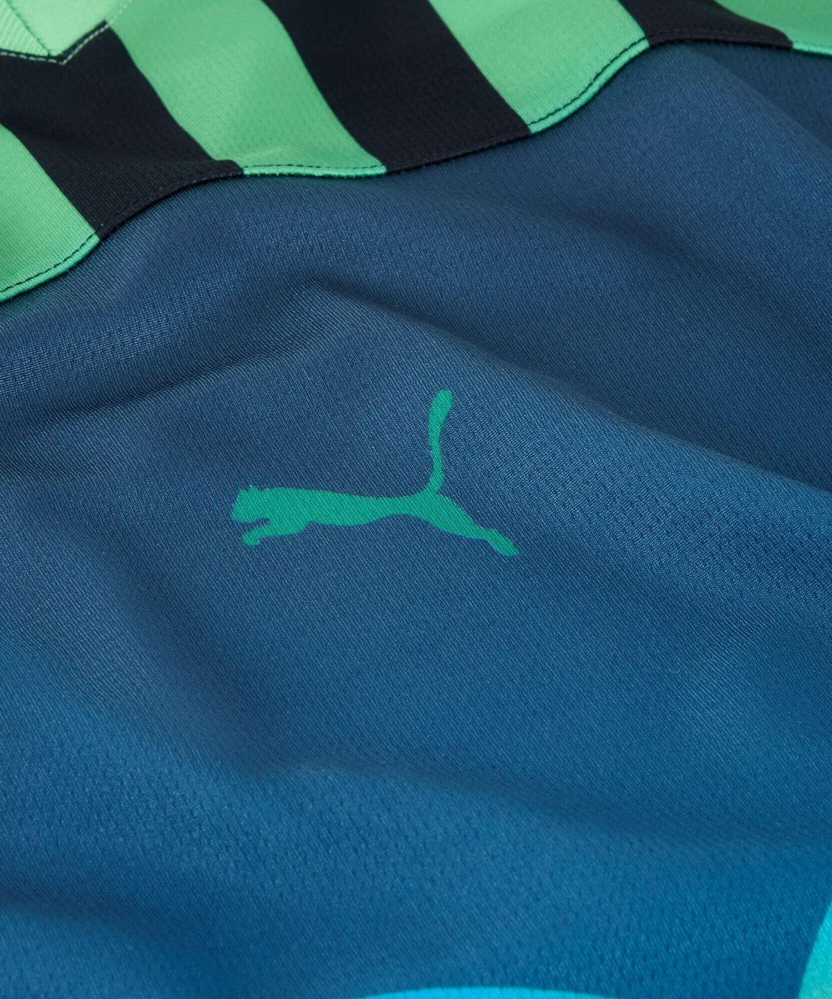 푸마(PUMA) 더 네버원 IV T7 롱 티 - 그린 / 628464-23